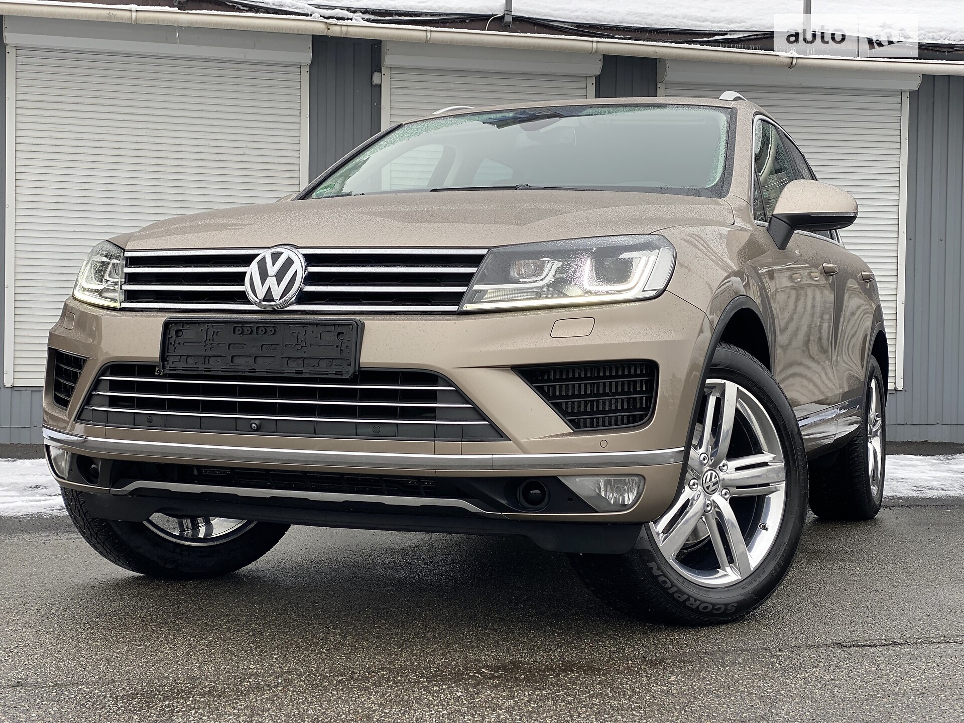 VOLKSWAGEN TOUAREG 2015