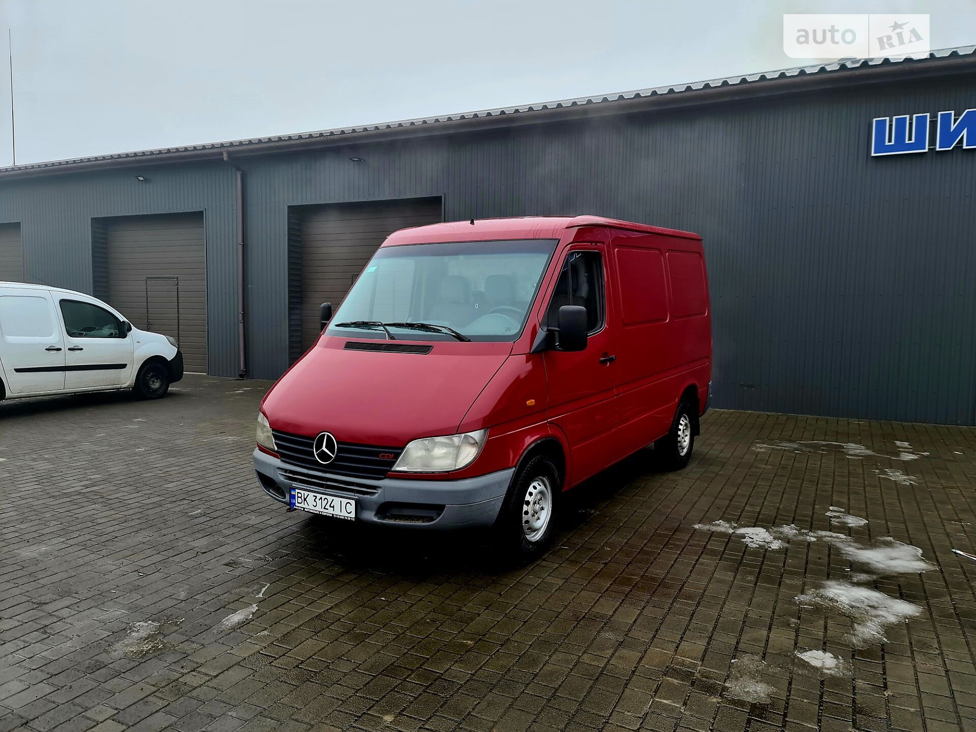 MERCEDES-BENZ 313 CDI 2001