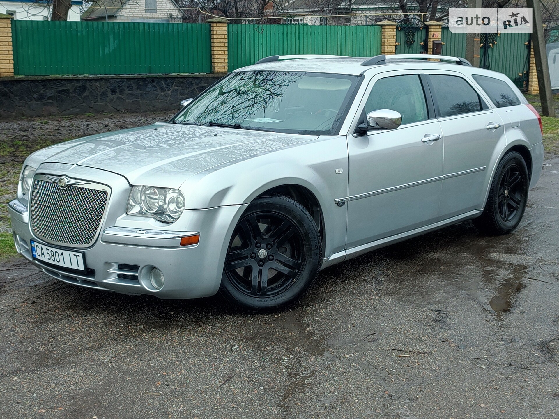 Головне фото звіту автомобіля CHRYSLER 300 2005