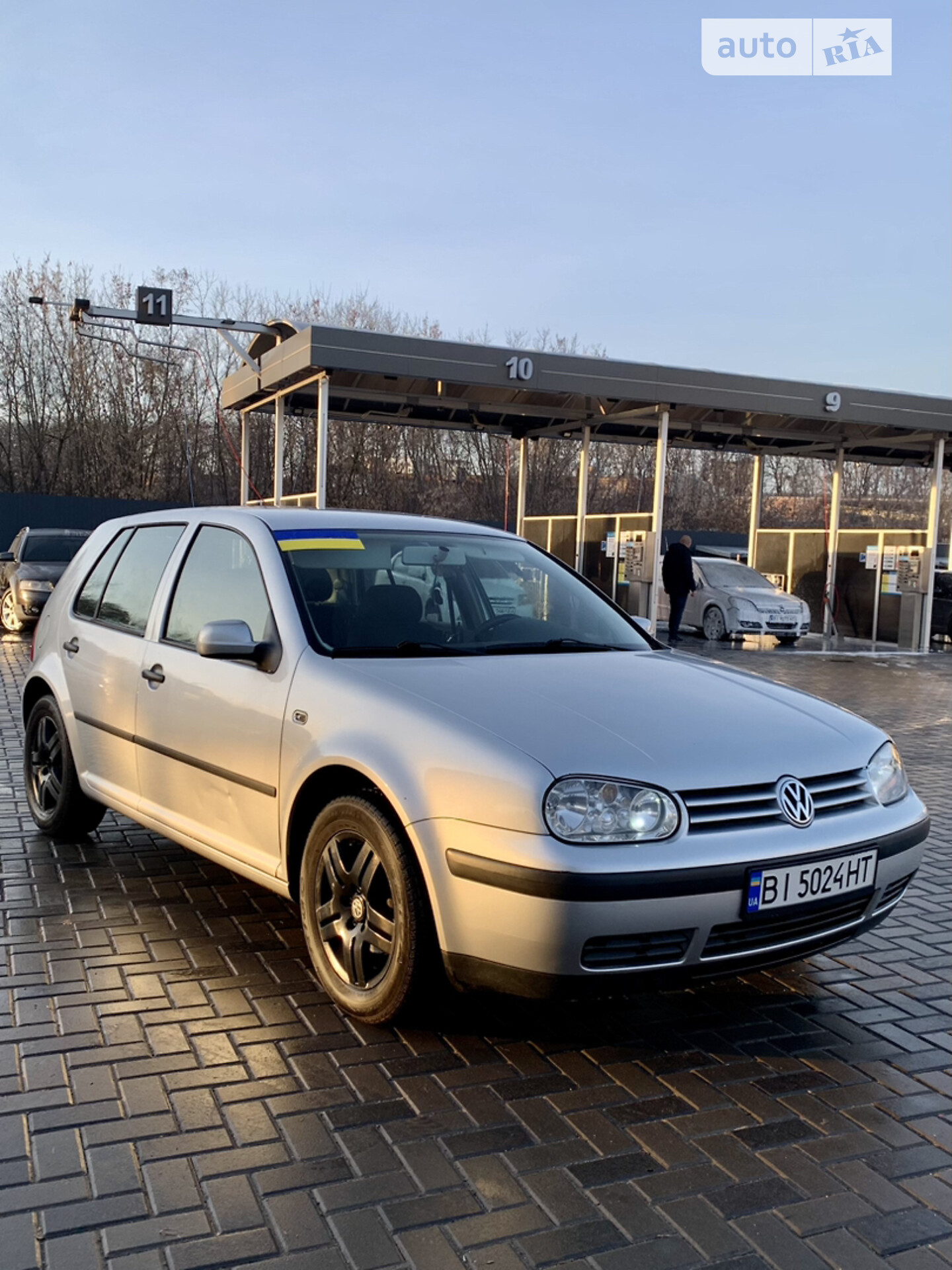 VOLKSWAGEN GOLF 2000