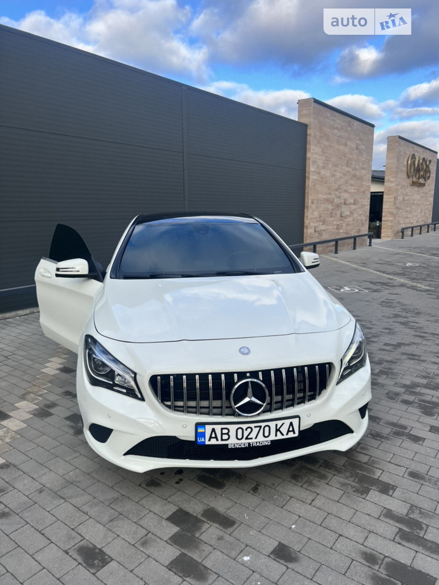 Головне фото звіту автомобіля MERCEDES-BENZ CLA 250 2014