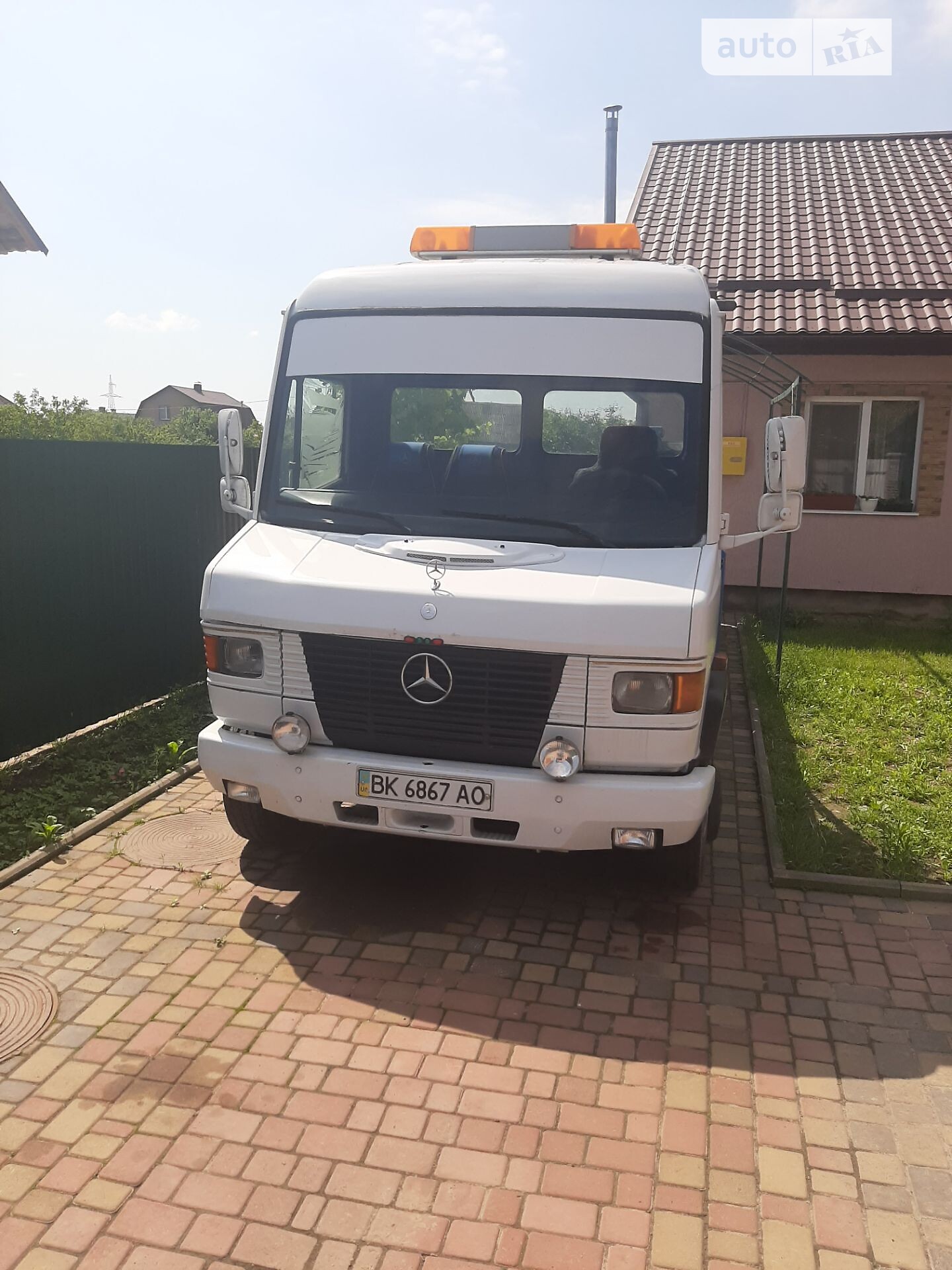MERCEDES-BENZ 609 1995