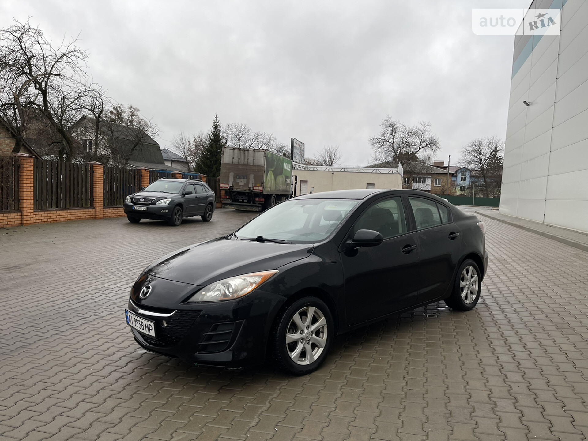 MAZDA 3 2010