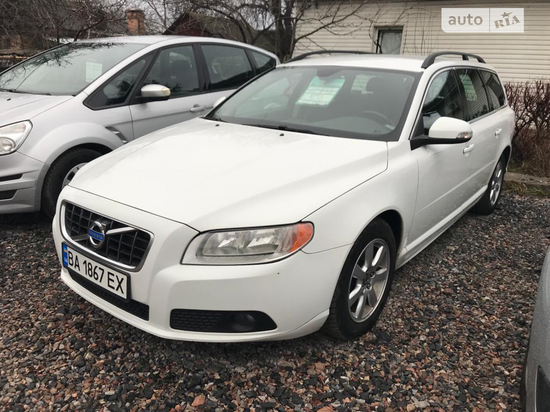 VOLVO V70 2010