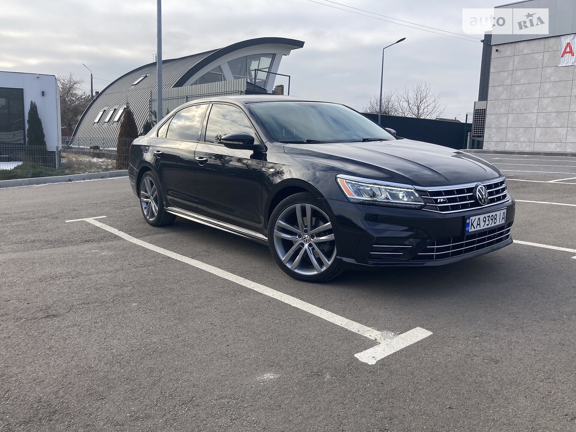 VOLKSWAGEN PASSAT 2017