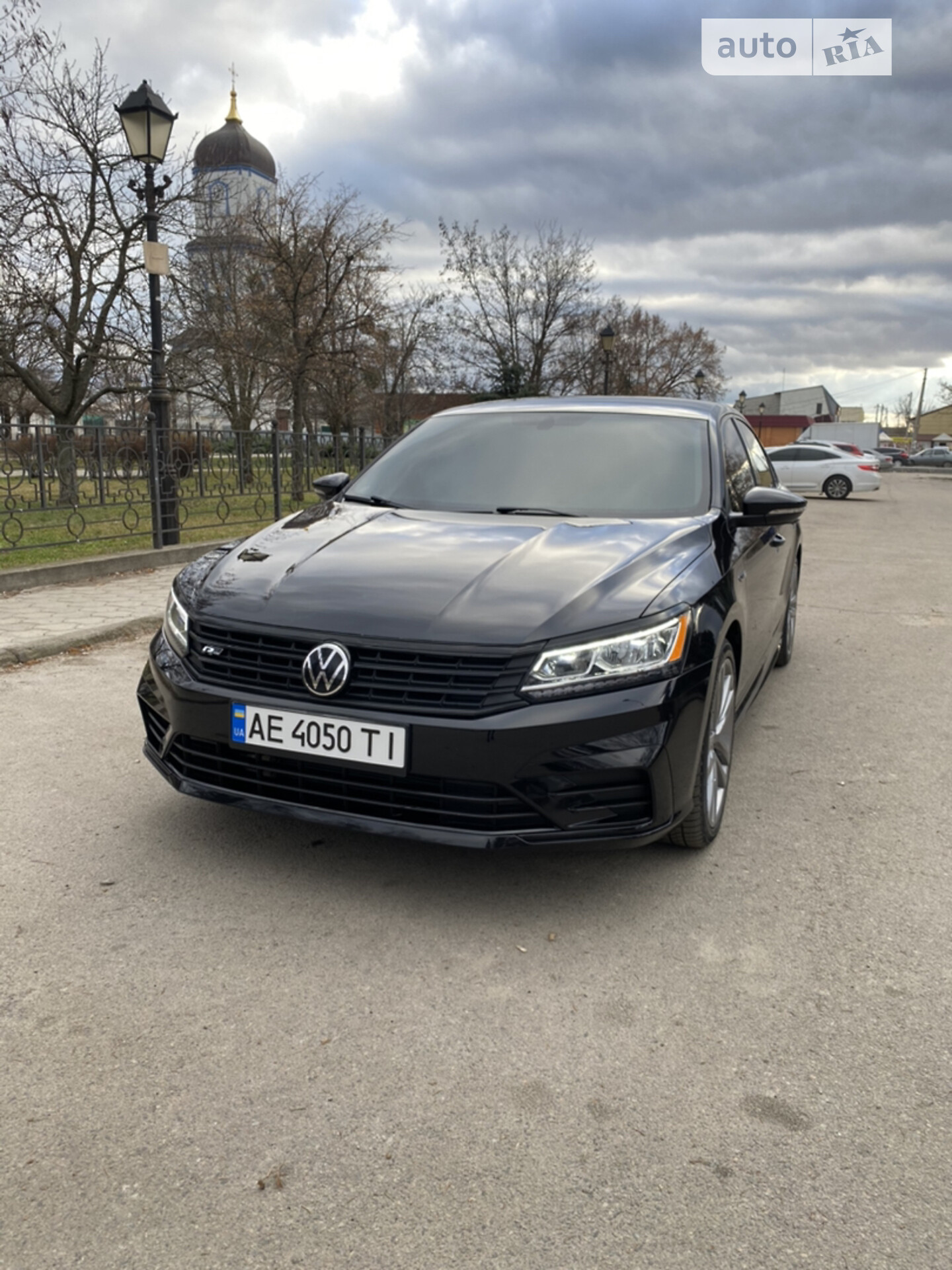 VOLKSWAGEN PASSAT 2017