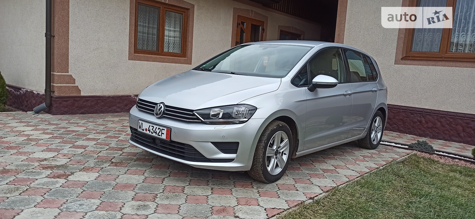 VOLKSWAGEN GOLF SPORTSVAN 2015