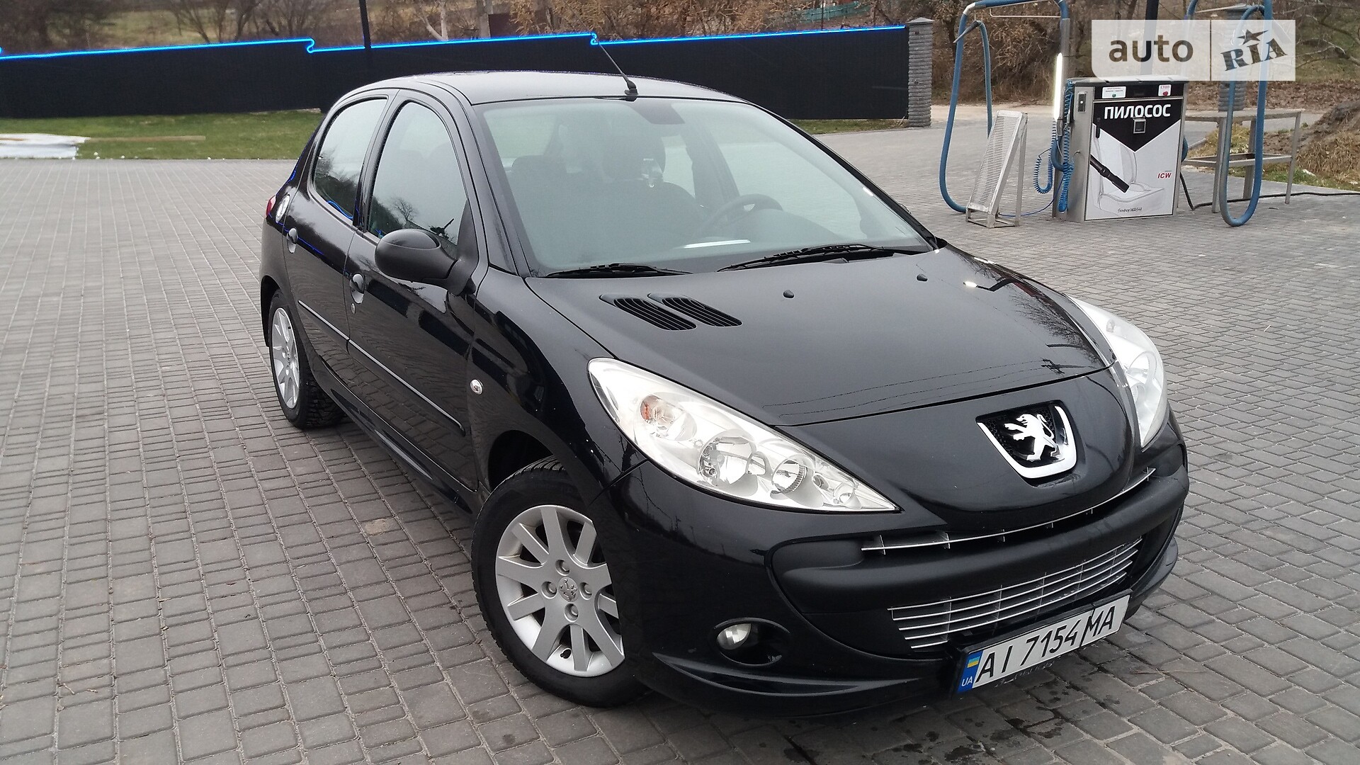 PEUGEOT 206+