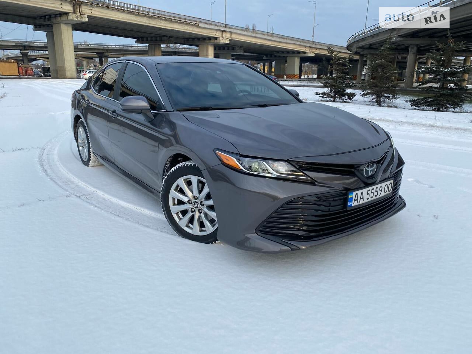 TOYOTA CAMRY 2020