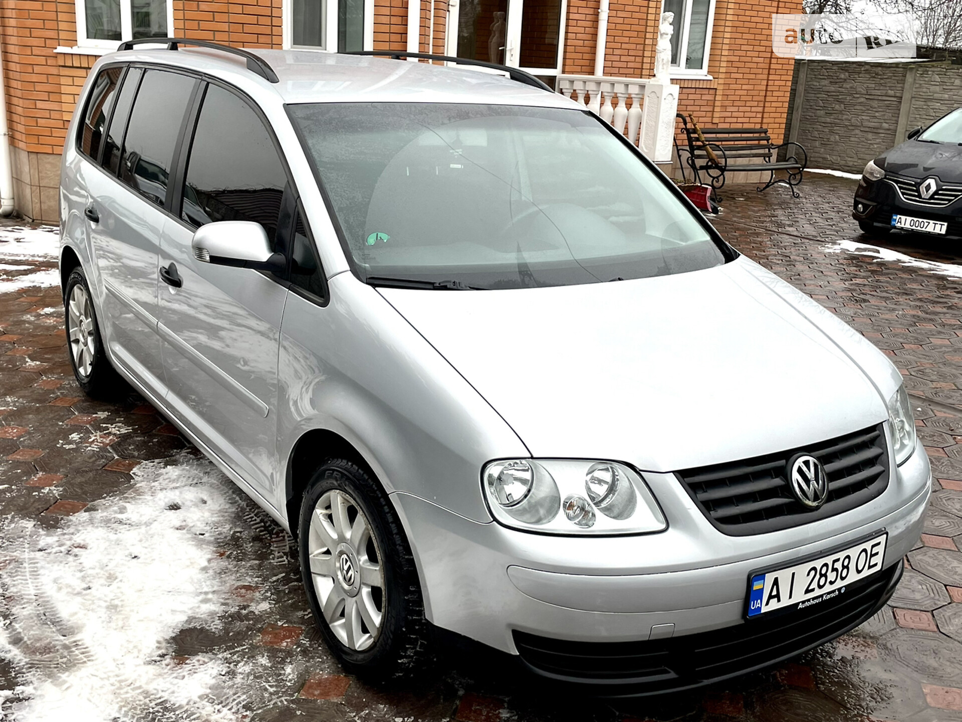 VOLKSWAGEN TOURAN 2005