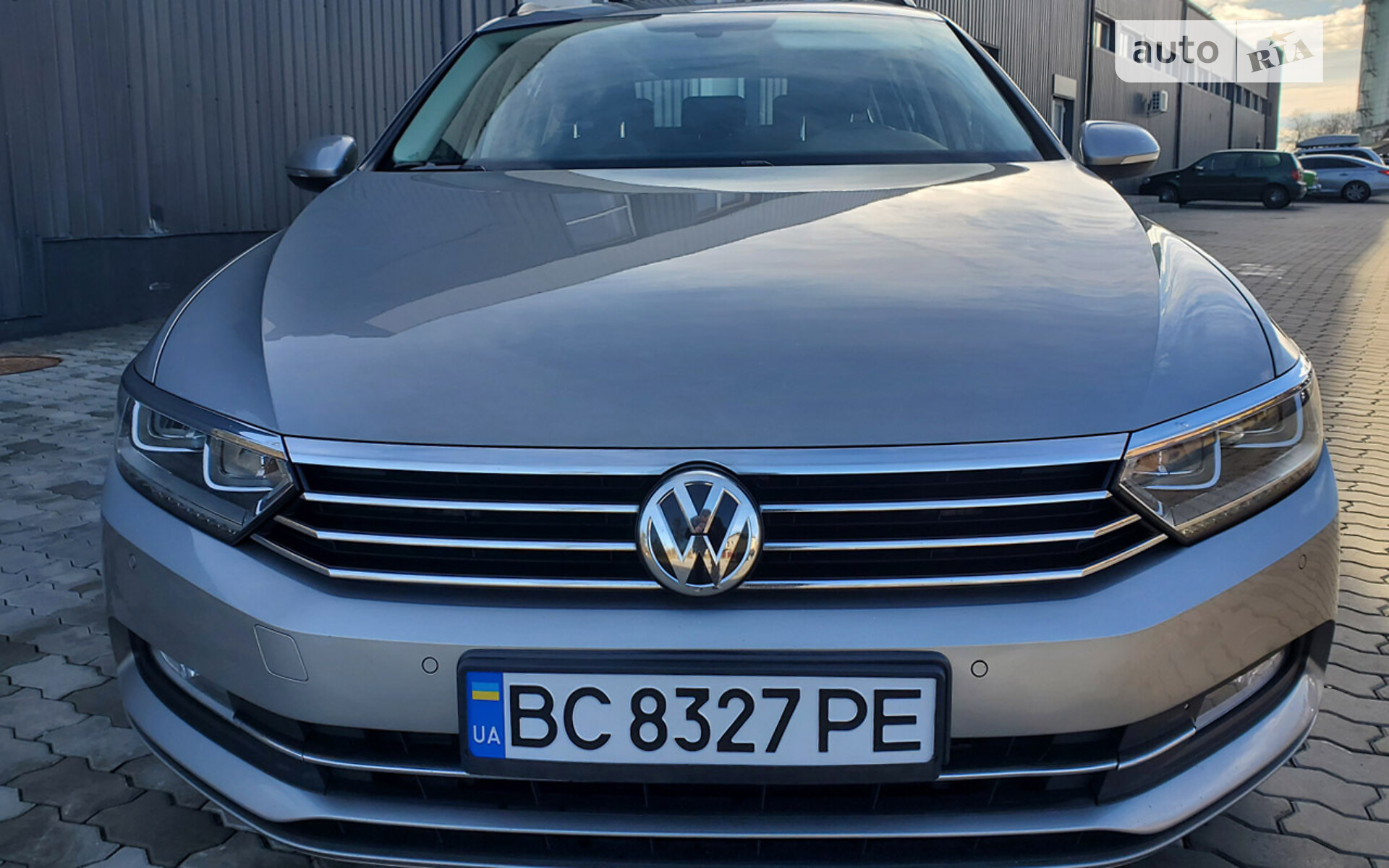 VOLKSWAGEN PASSAT 2016