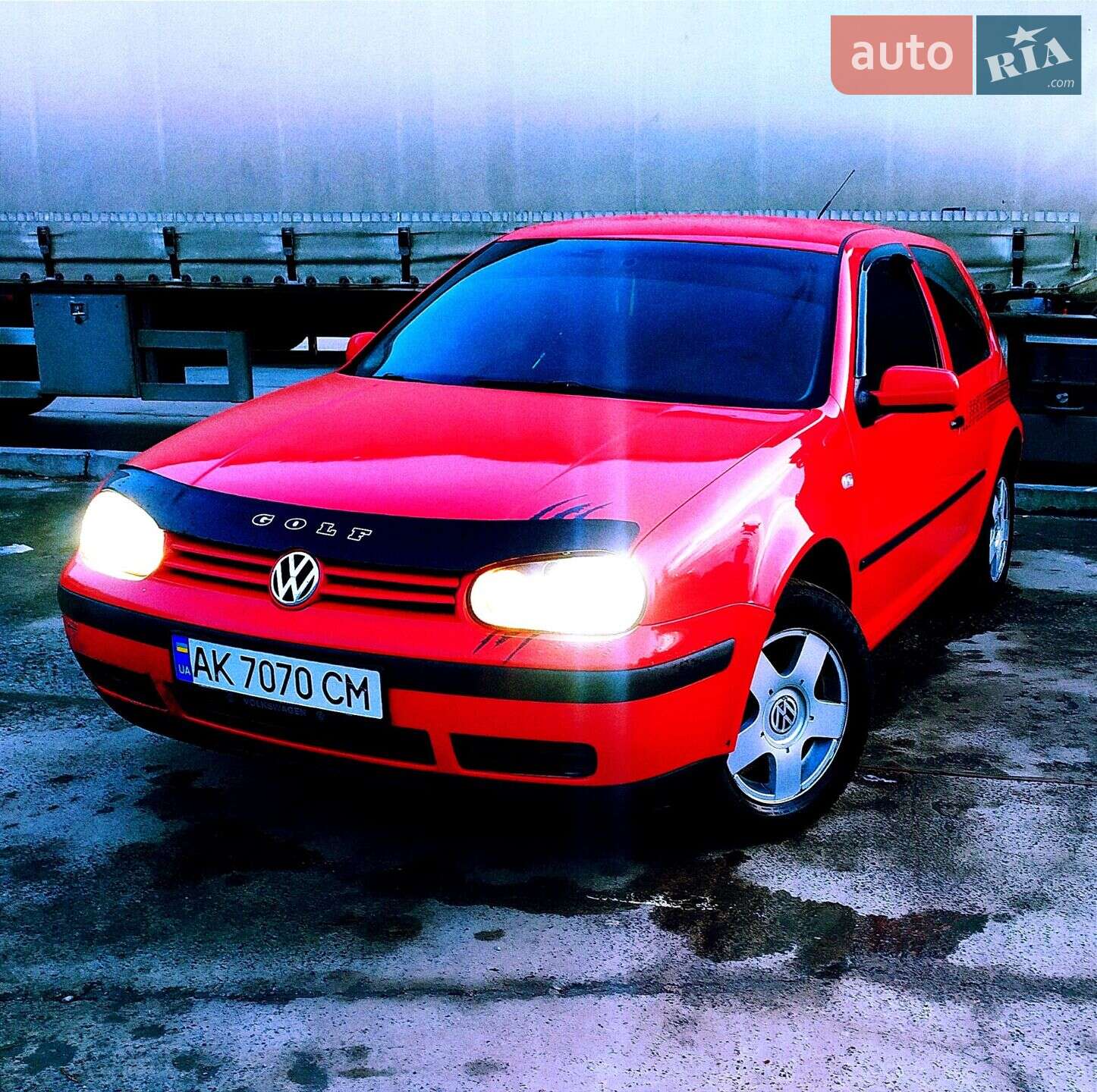 VOLKSWAGEN GOLF