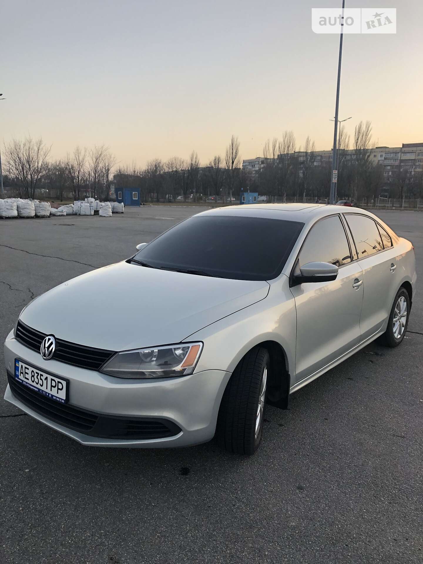 VOLKSWAGEN JETTA 2011