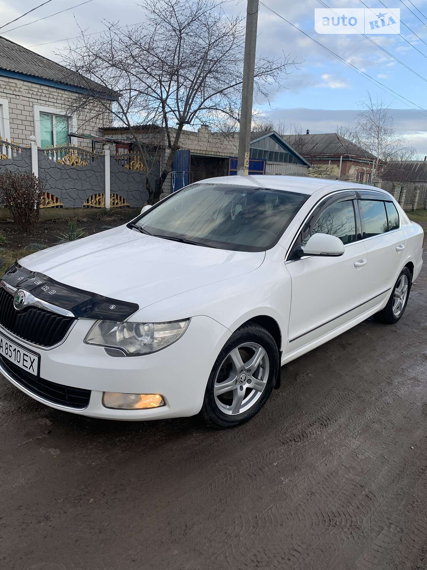 SKODA SUPERB 2010