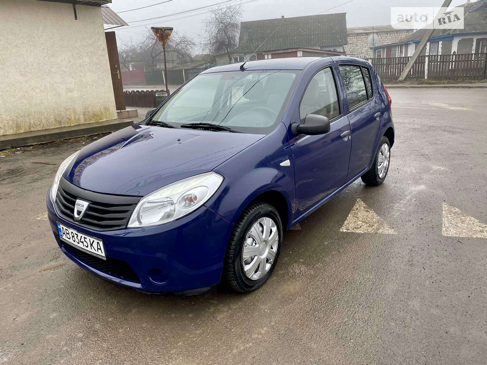 Головне фото звіту автомобіля DACIA SANDERO 2009