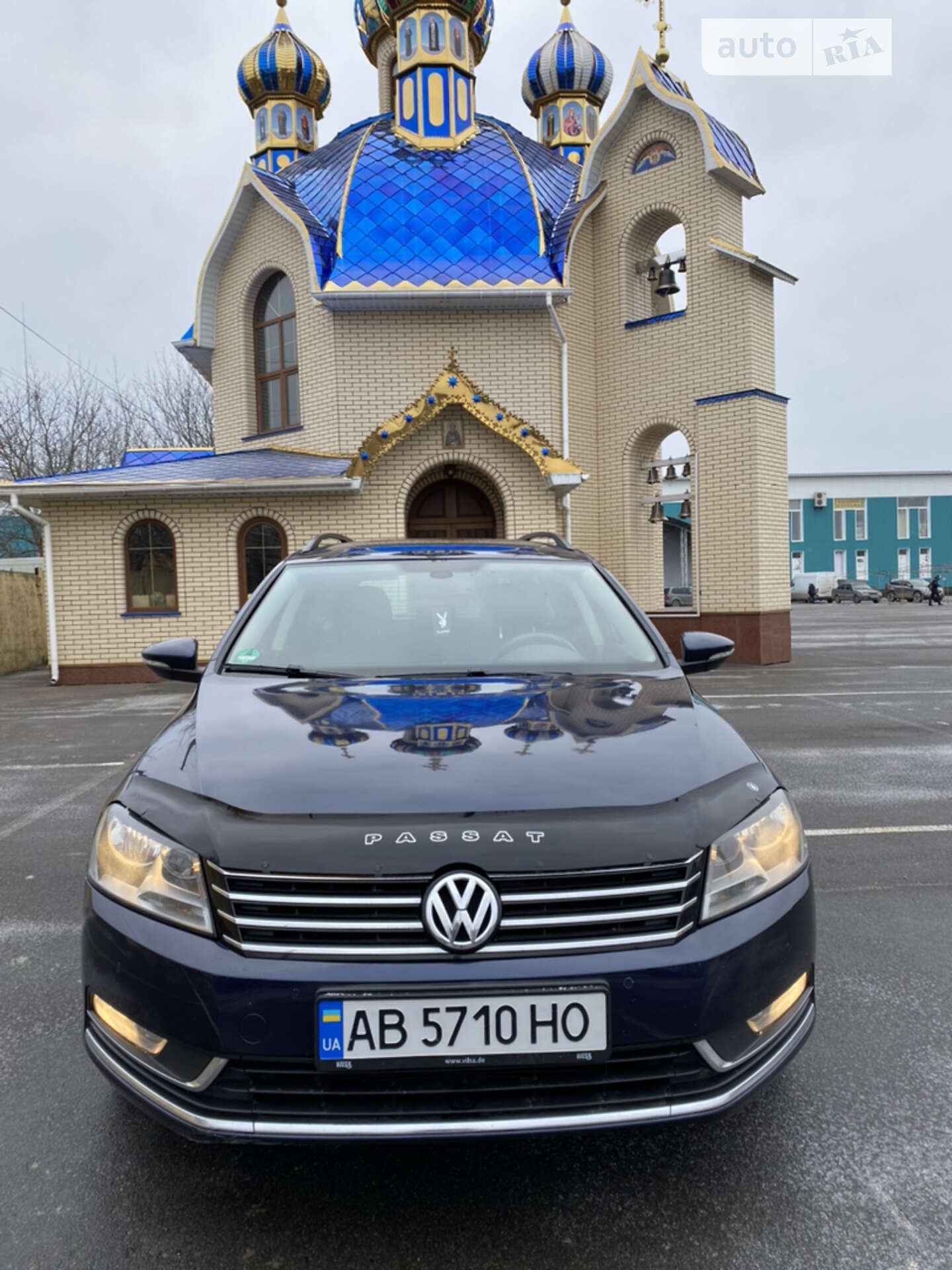 VOLKSWAGEN PASSAT 2011