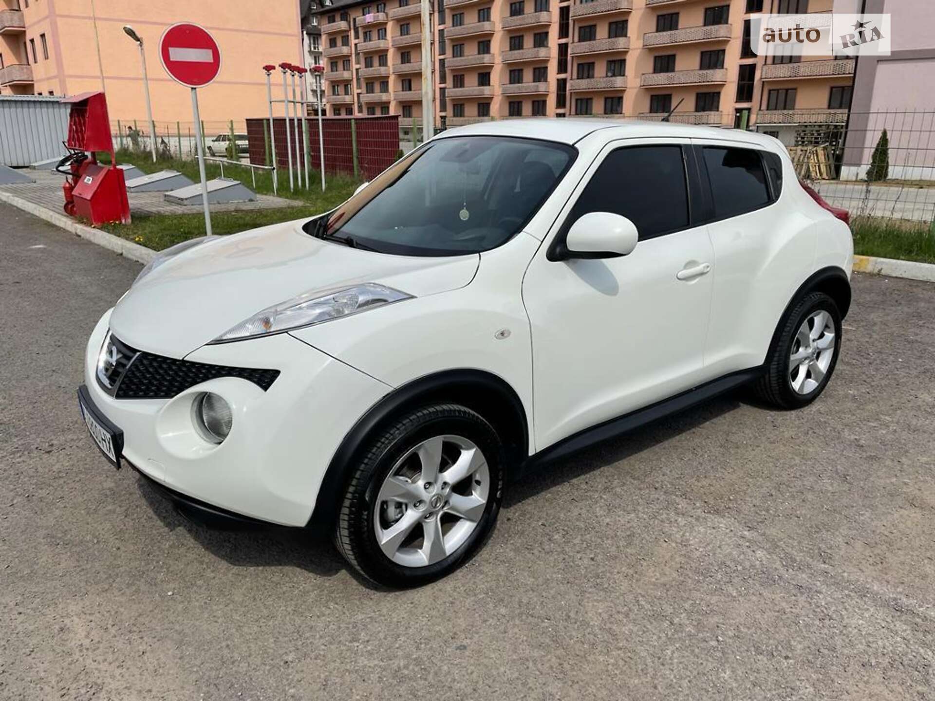 NISSAN JUKE