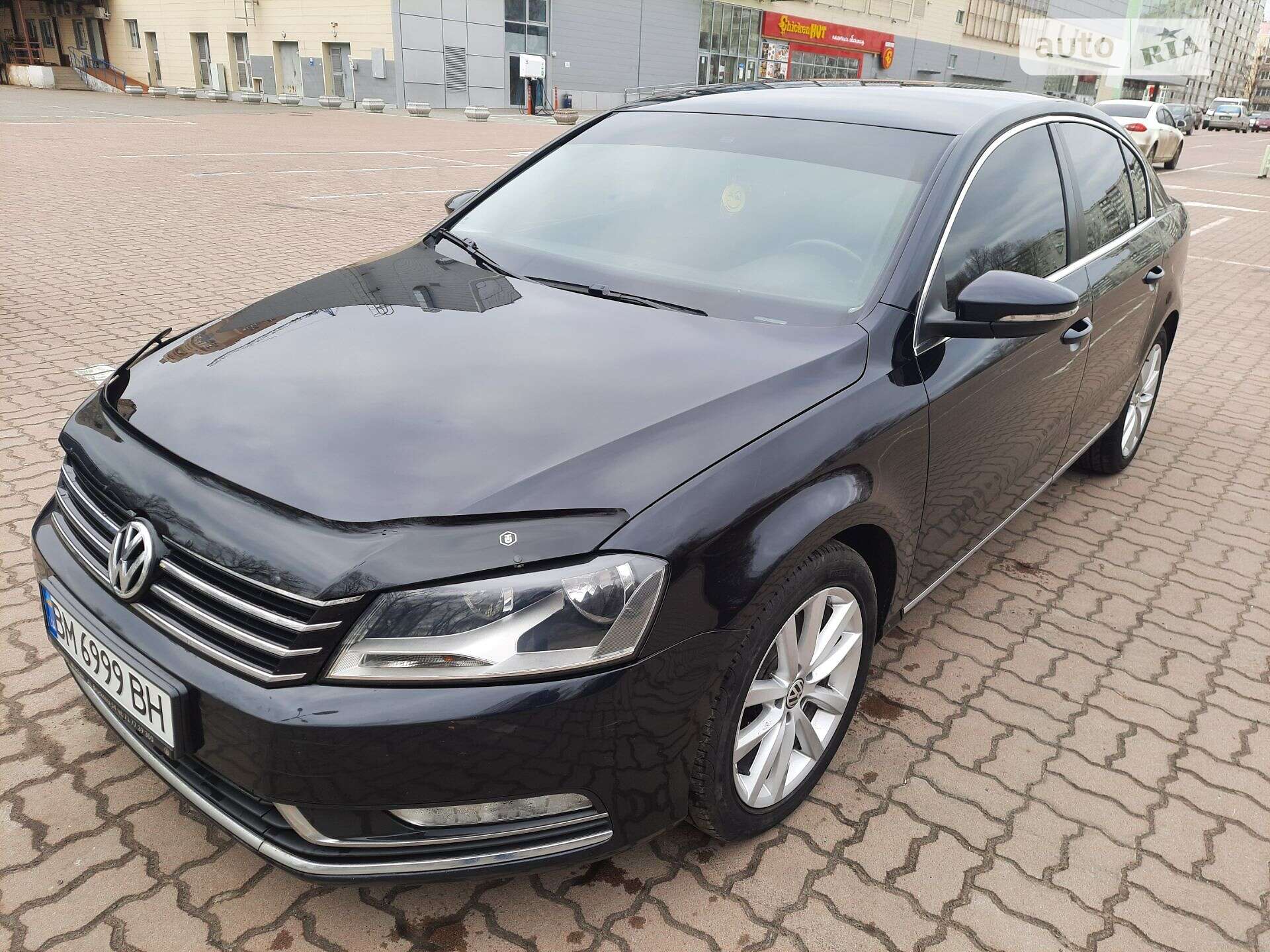 VOLKSWAGEN PASSAT 2011
