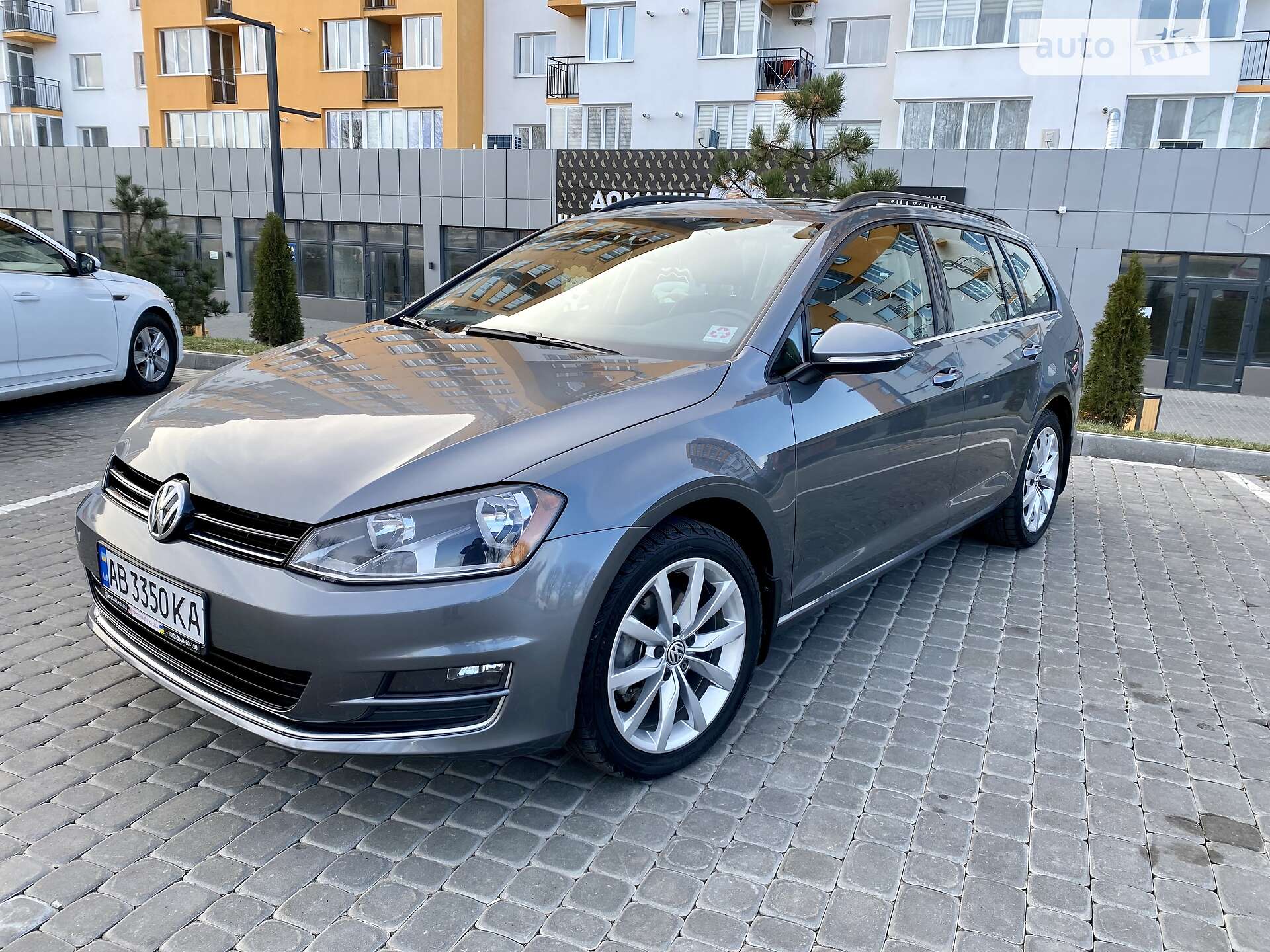 VOLKSWAGEN GOLF 2016