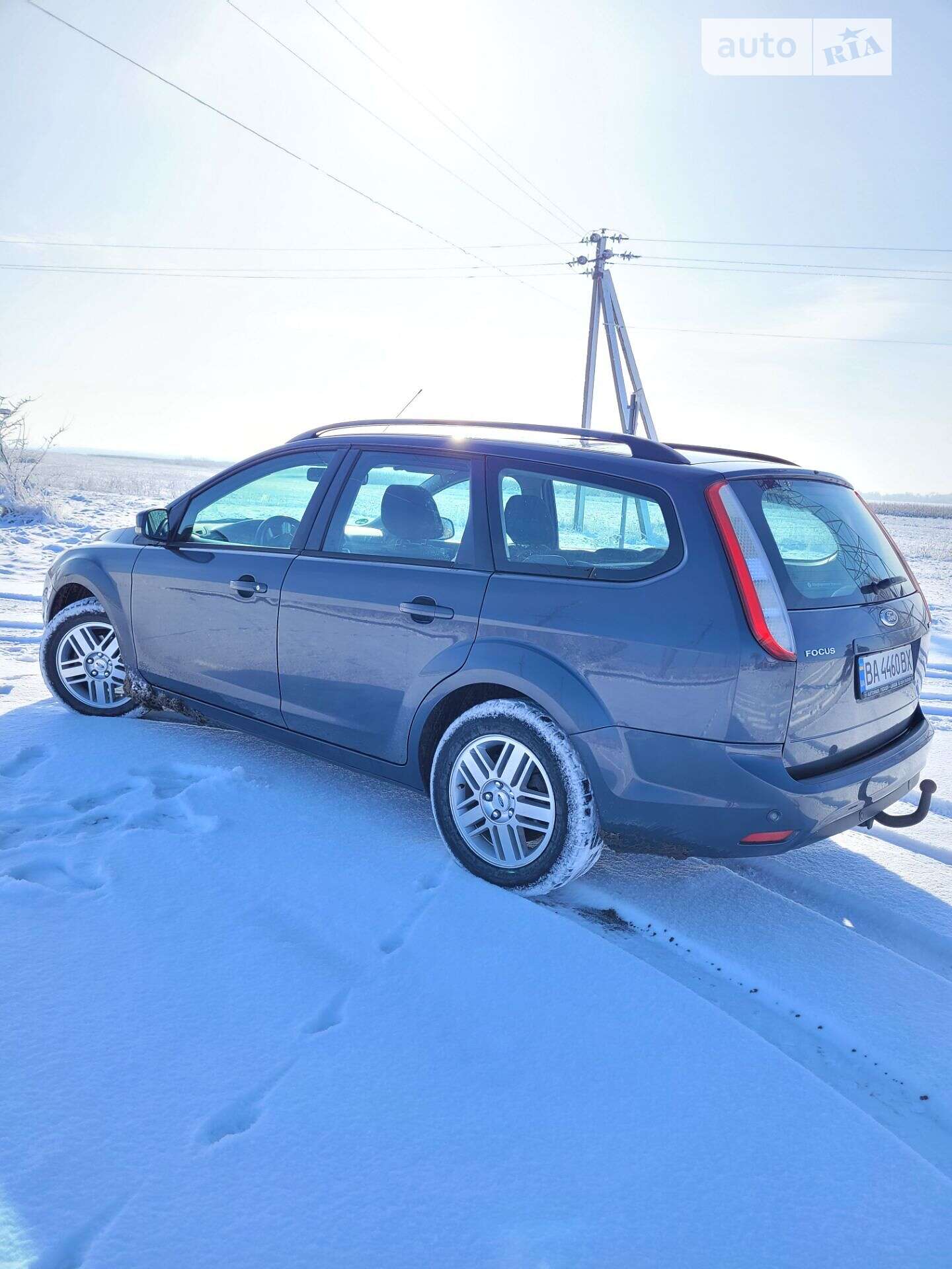Головне фото звіту автомобіля FORD FOCUS 2010