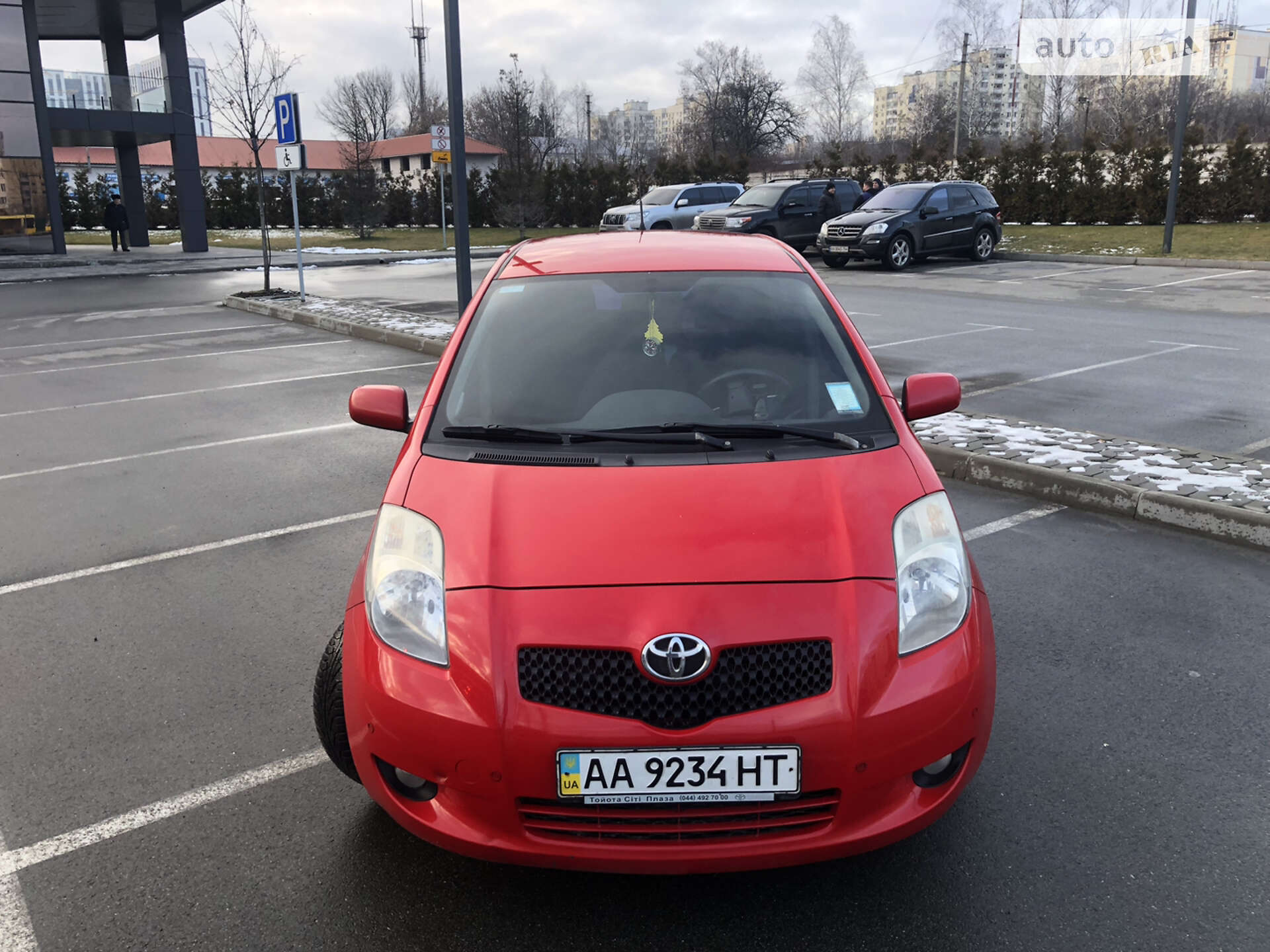 TOYOTA YARIS