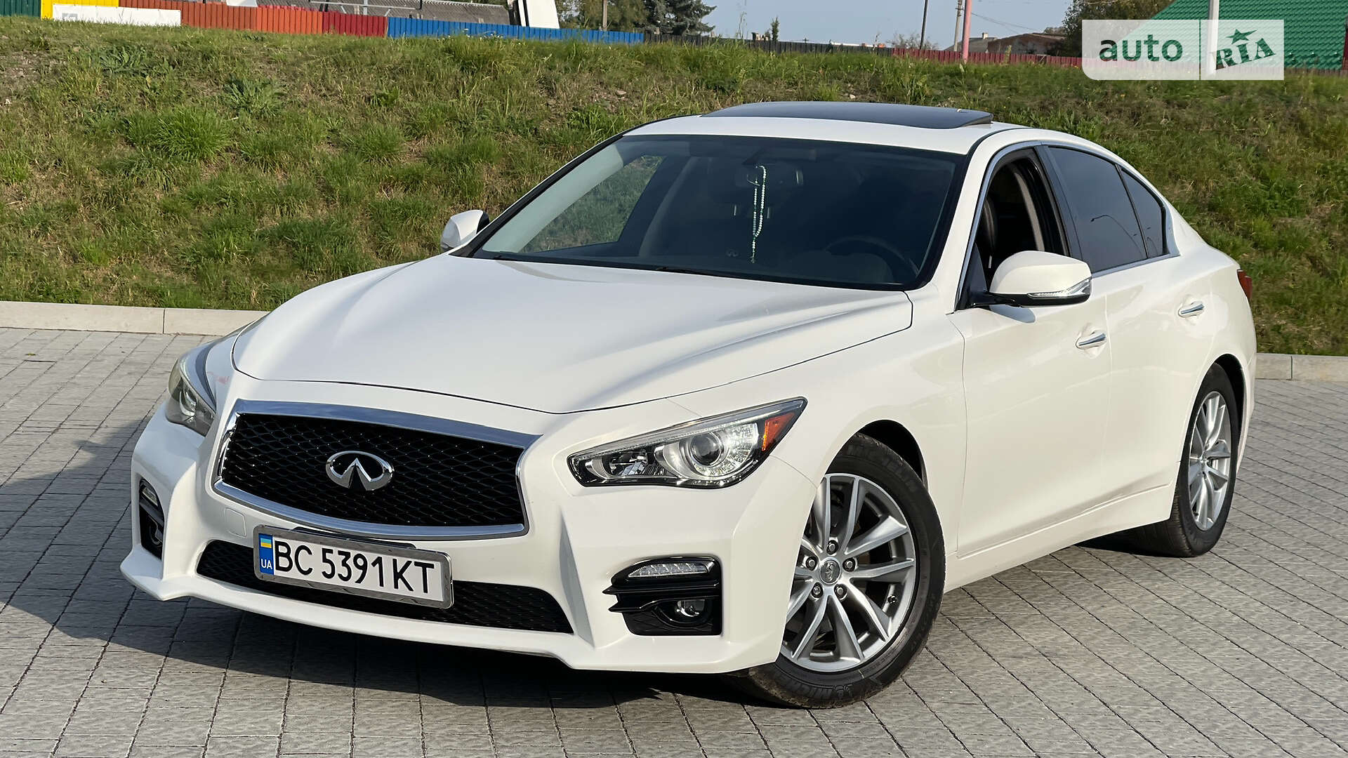 INFINITI Q50 2013