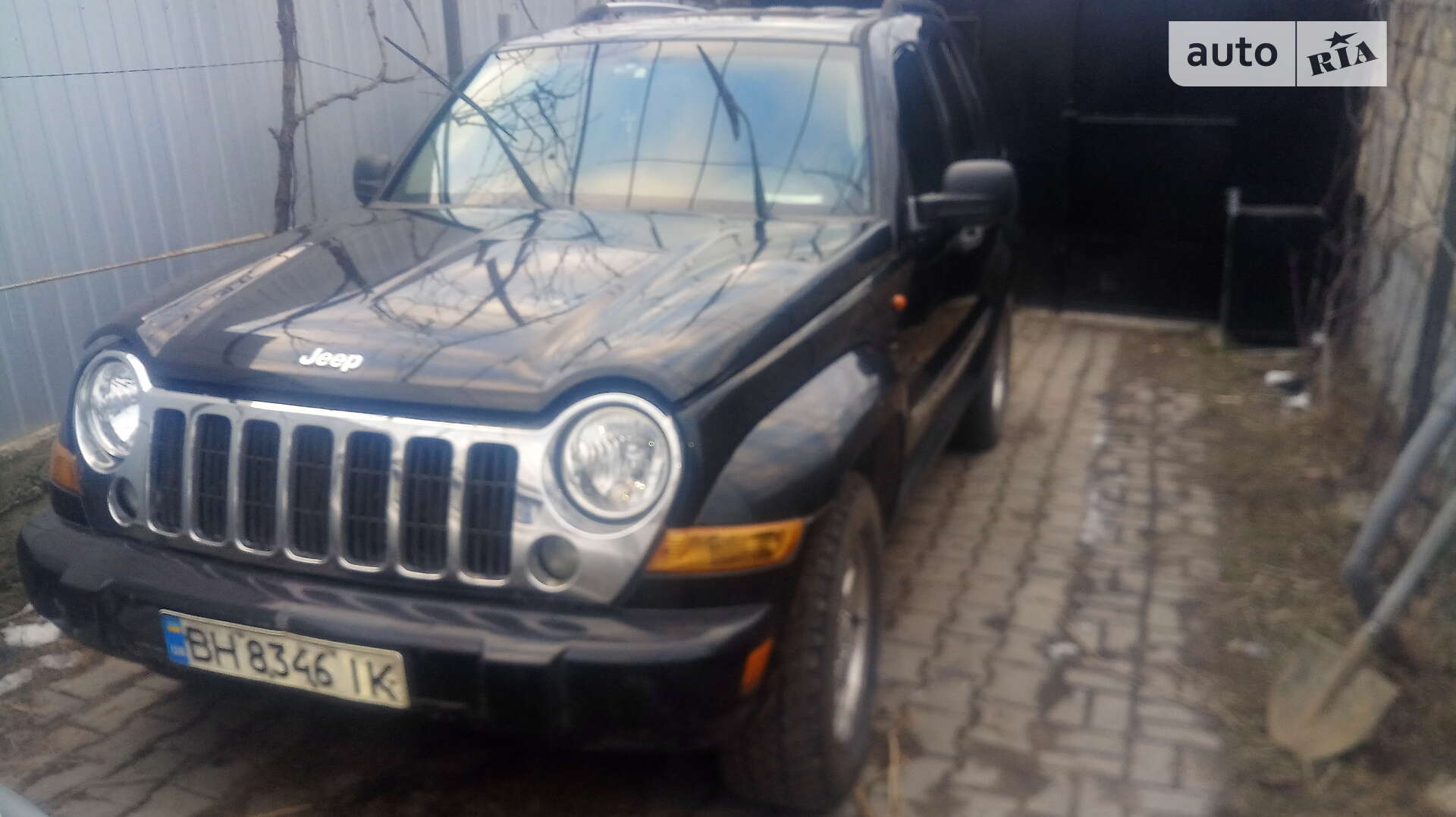 JEEP CHEROKEE 2004