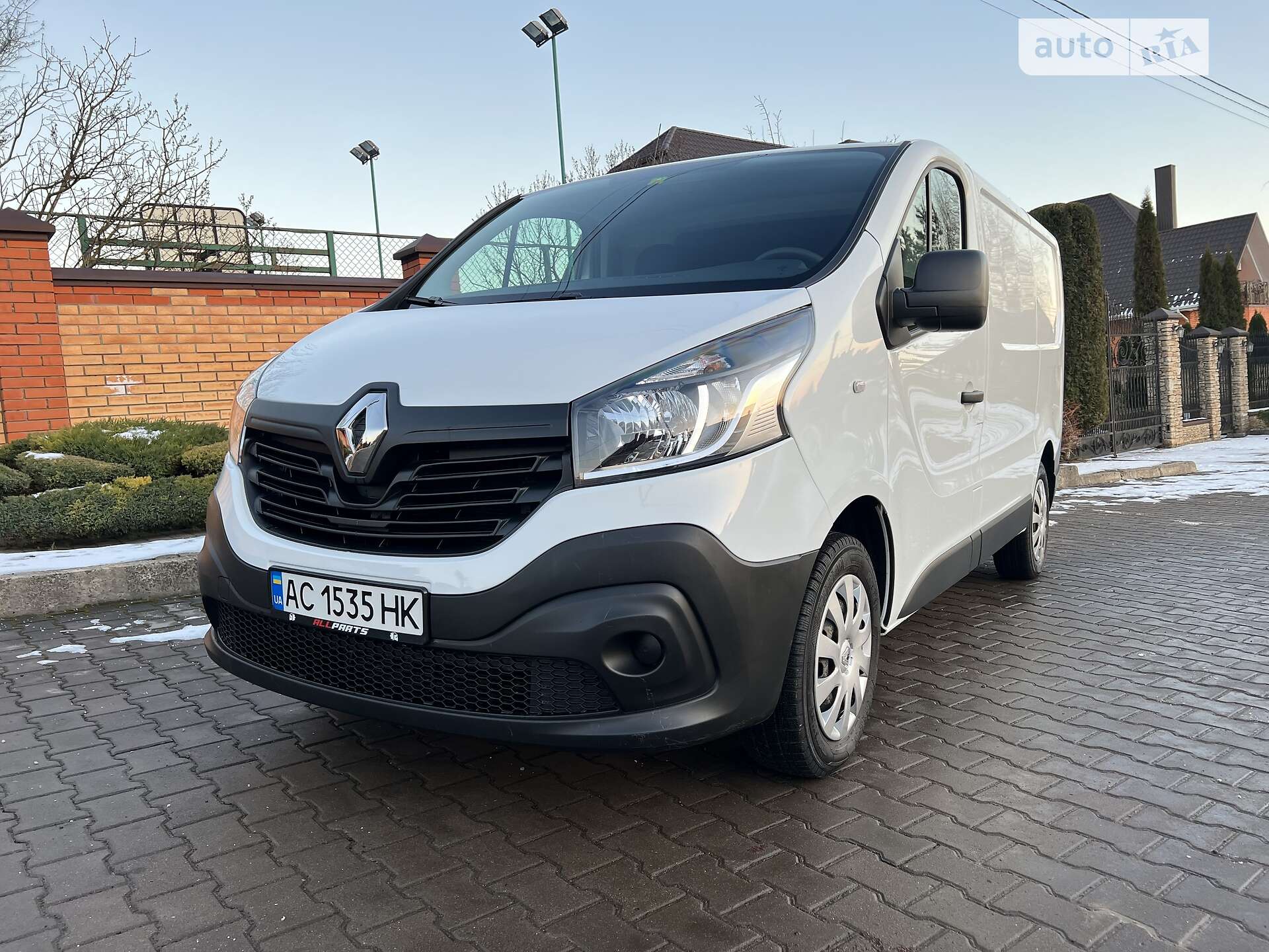 RENAULT TRAFIC 2018