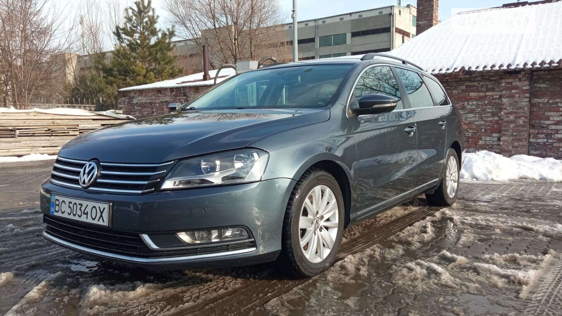 VOLKSWAGEN PASSAT 2010