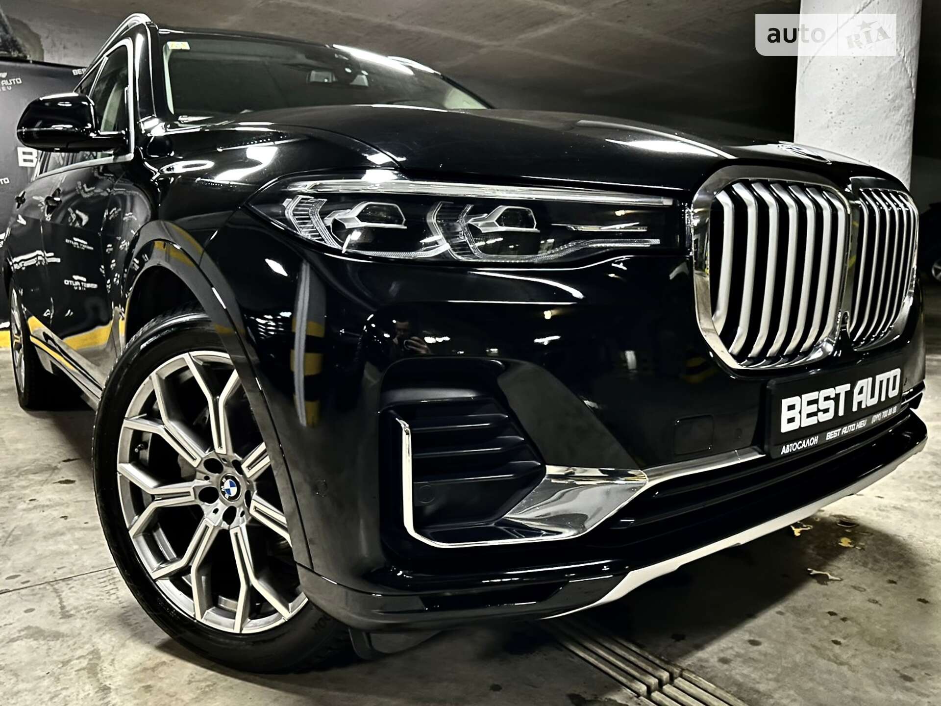 Головне фото звіту автомобіля BMW X7 2020