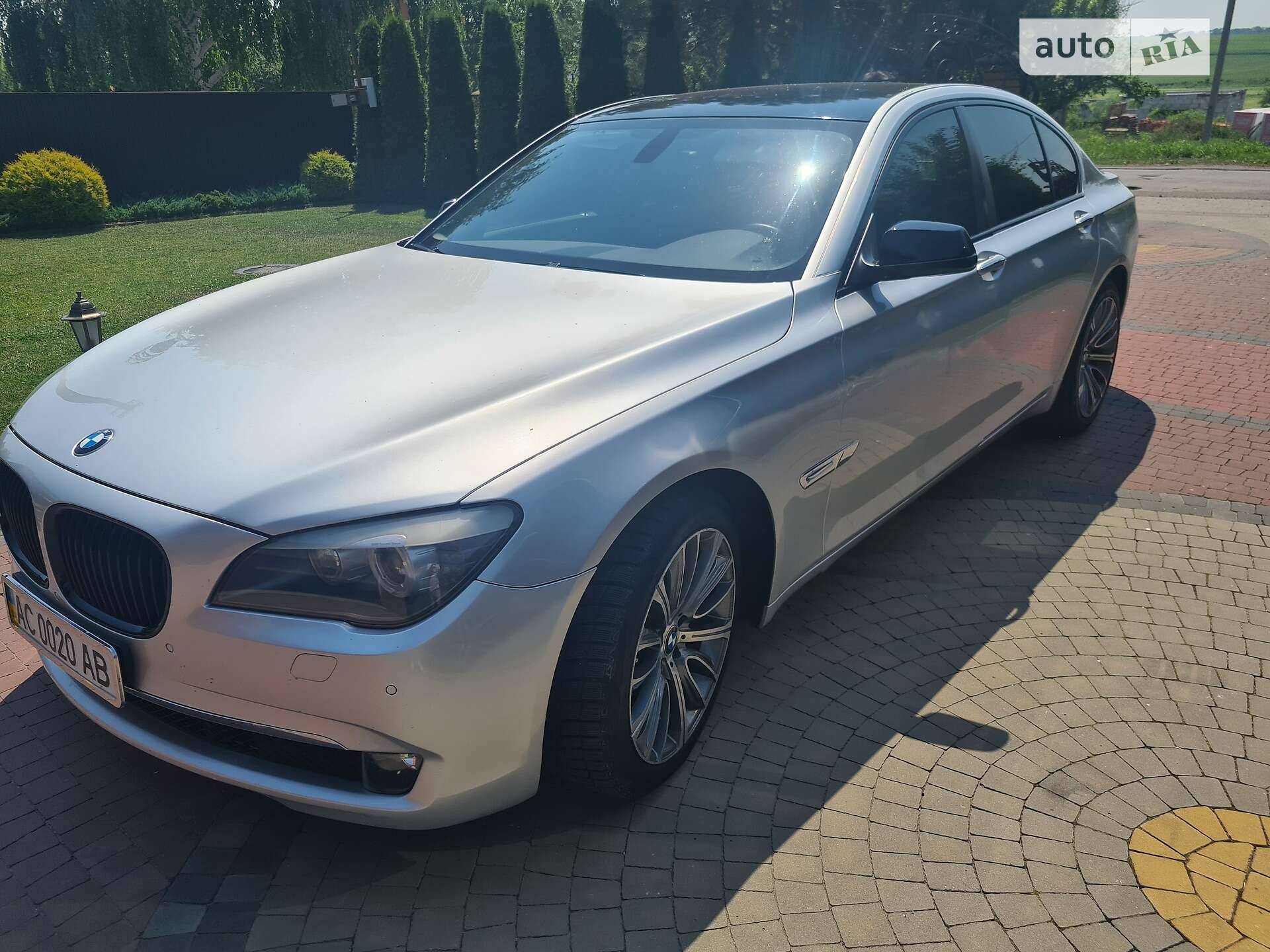 BMW 740 D 2011