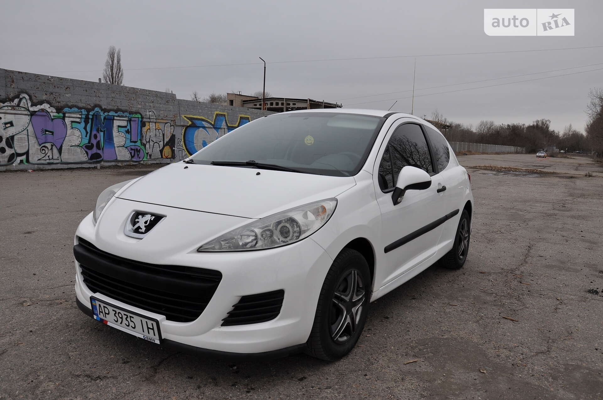 PEUGEOT 207 2010