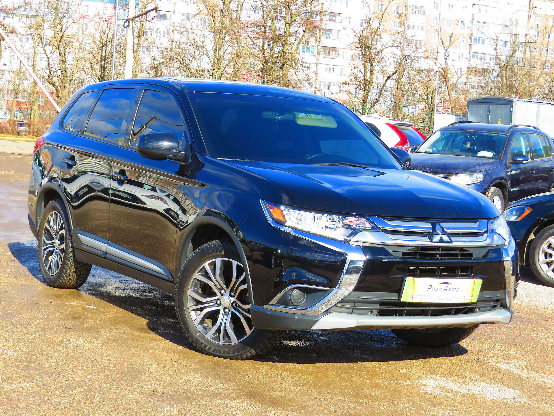 MITSUBISHI OUTLANDER