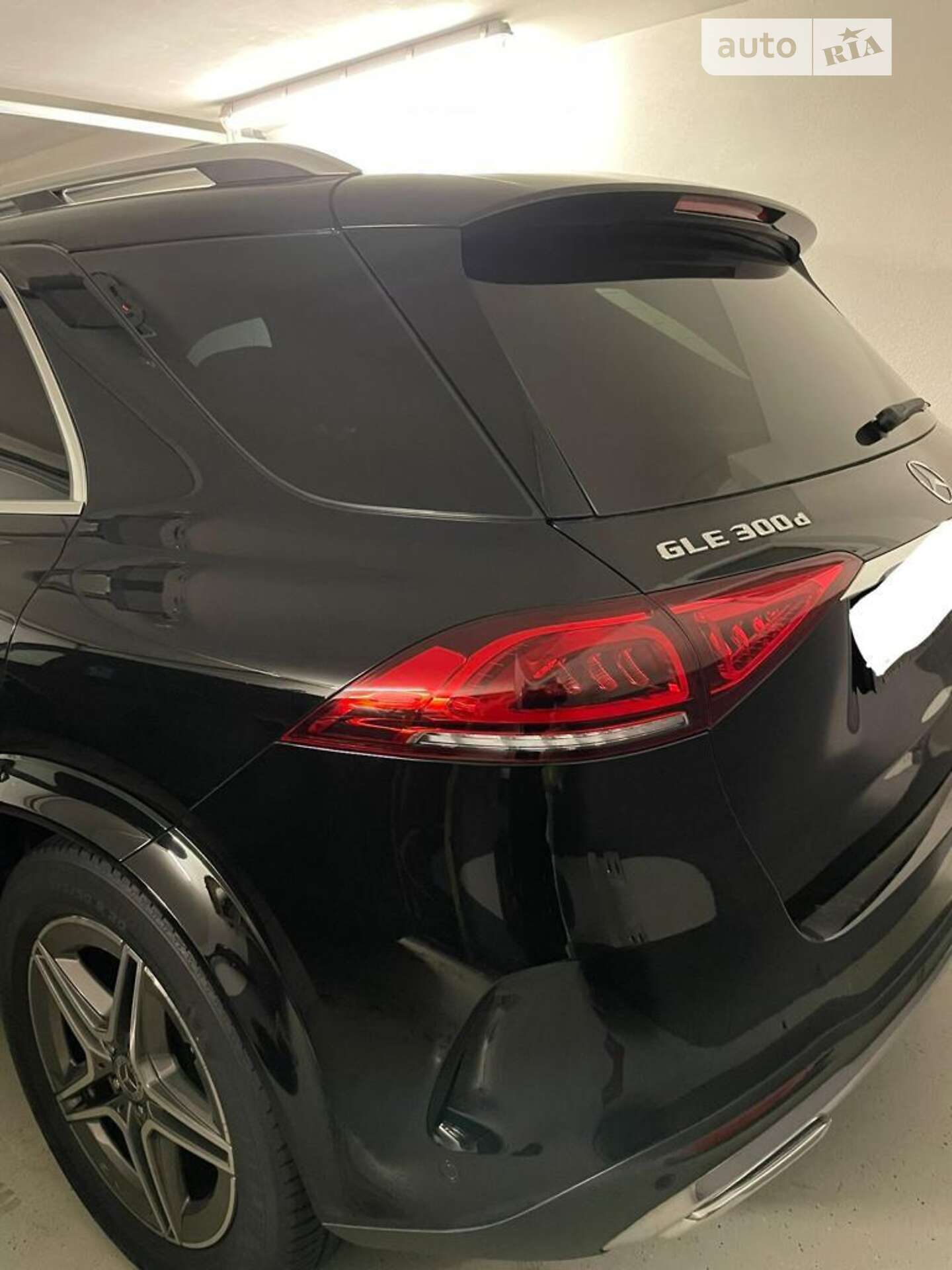 MERCEDES-BENZ GLE 300D 2021