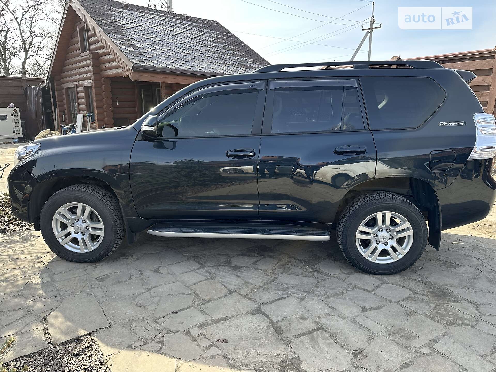 TOYOTA LAND CRUISER 2011