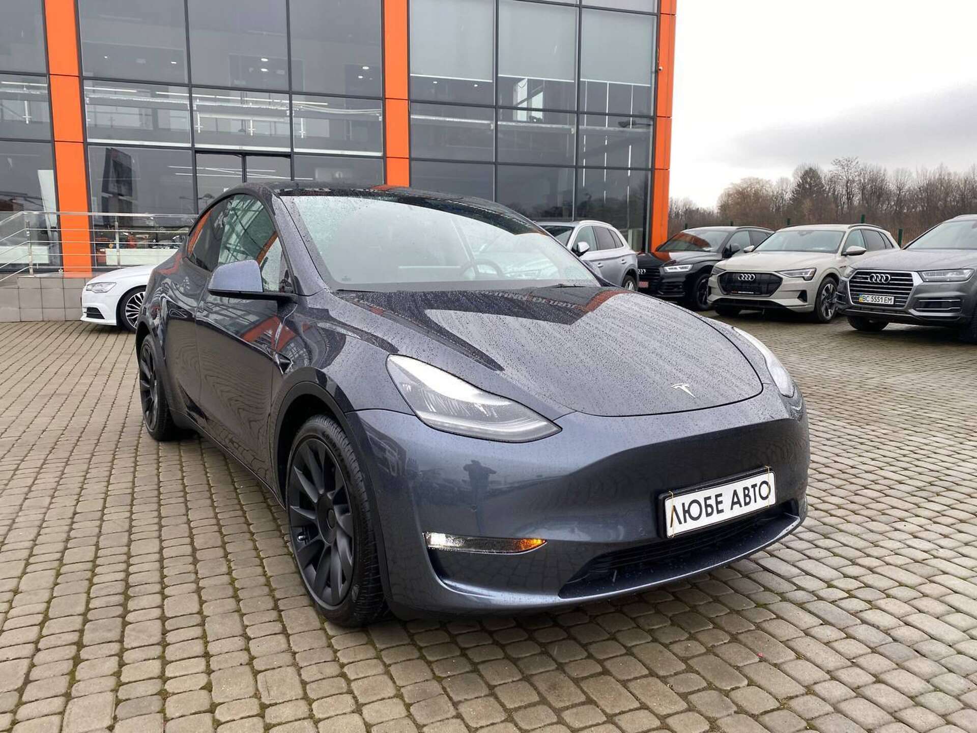 TESLA MODEL Y 2021