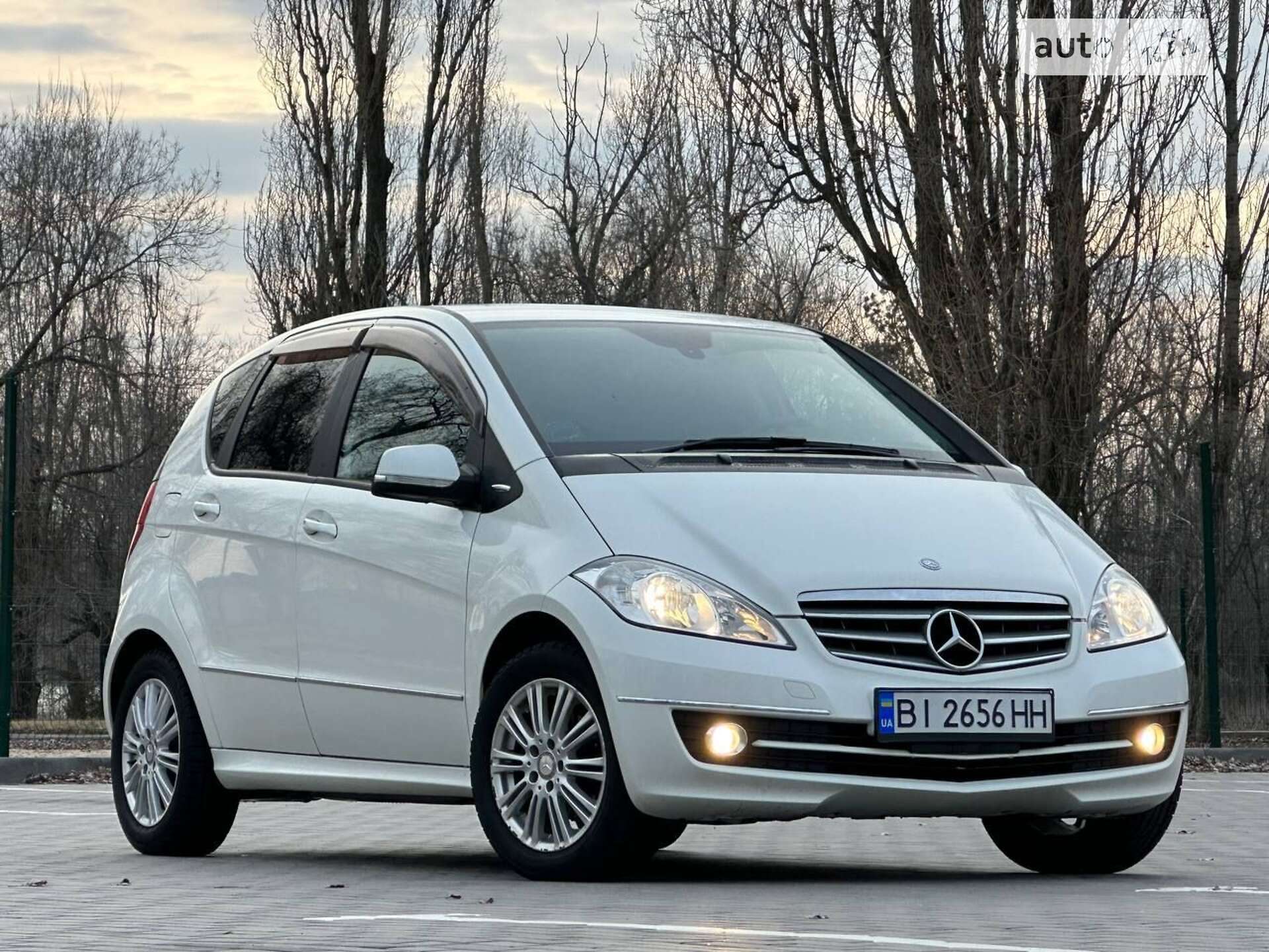 MERCEDES-BENZ A 180