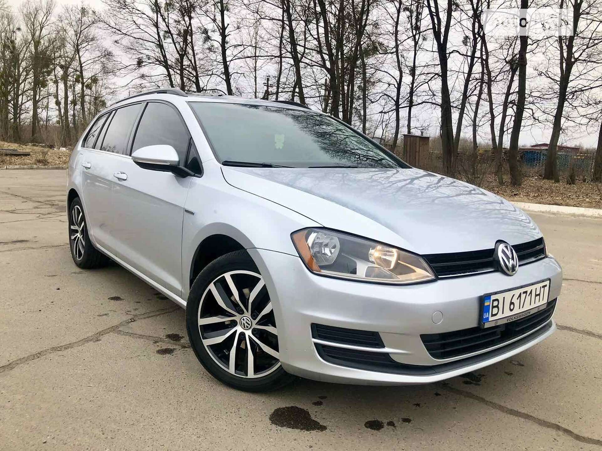 VOLKSWAGEN GOLF 2016