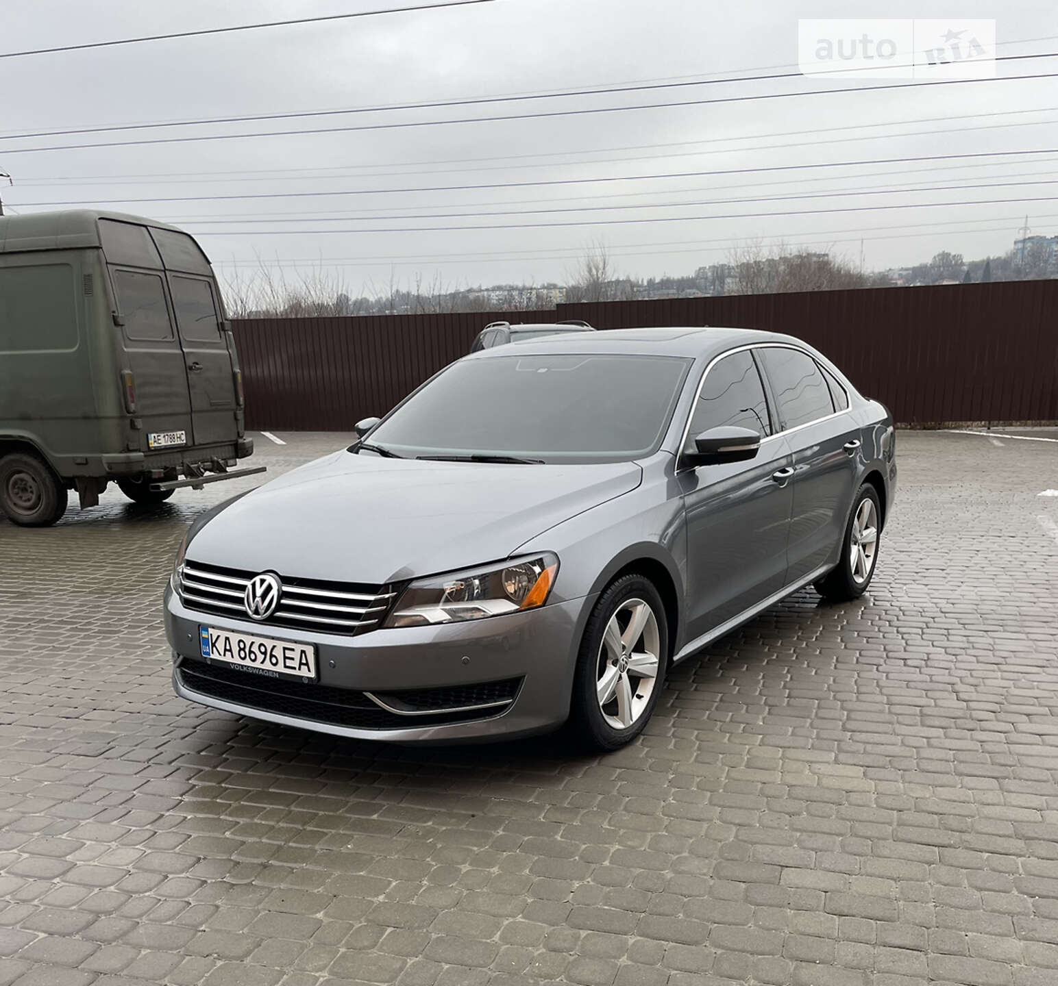 VOLKSWAGEN PASSAT 2012