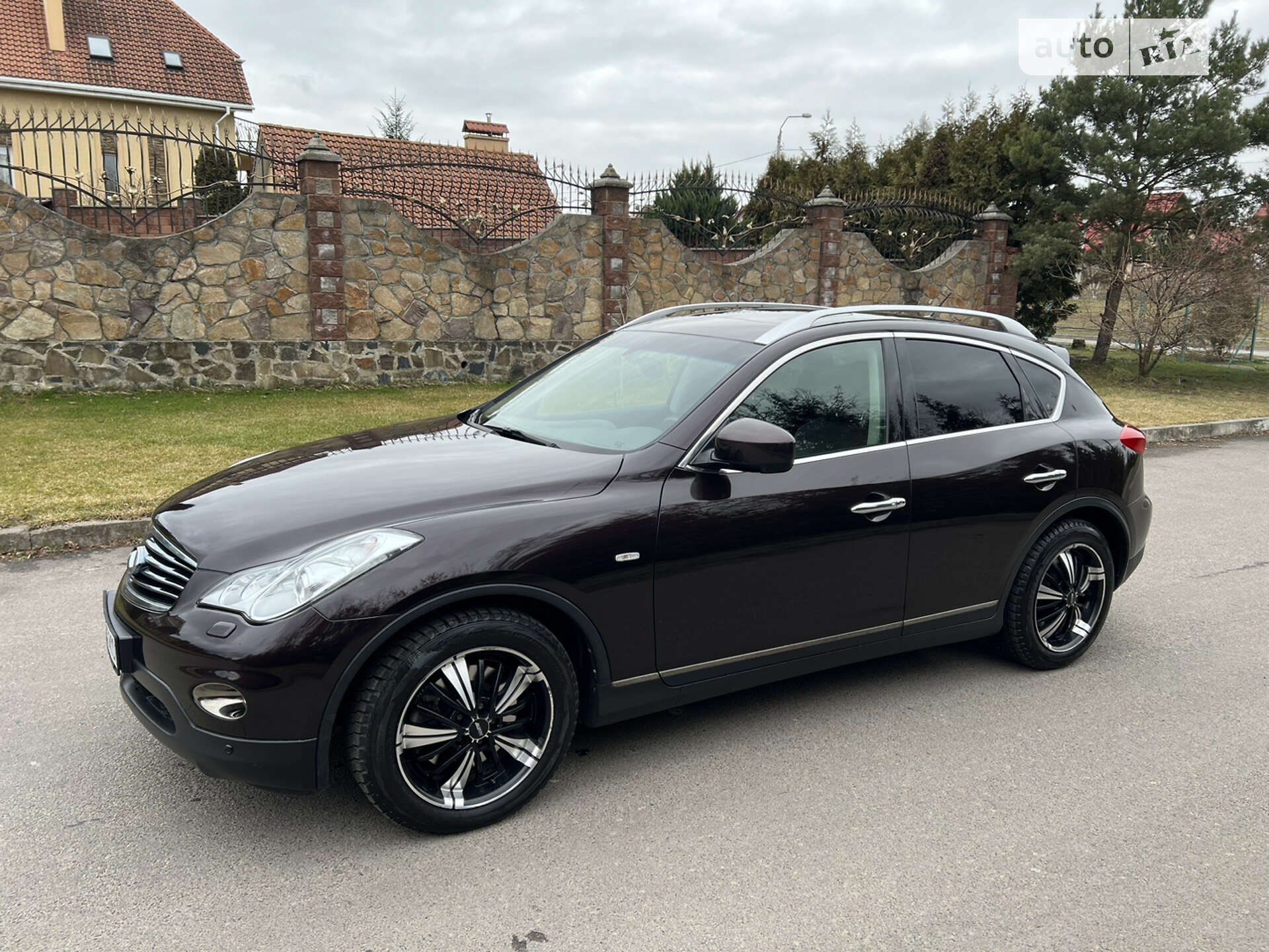 INFINITI EX37 2010