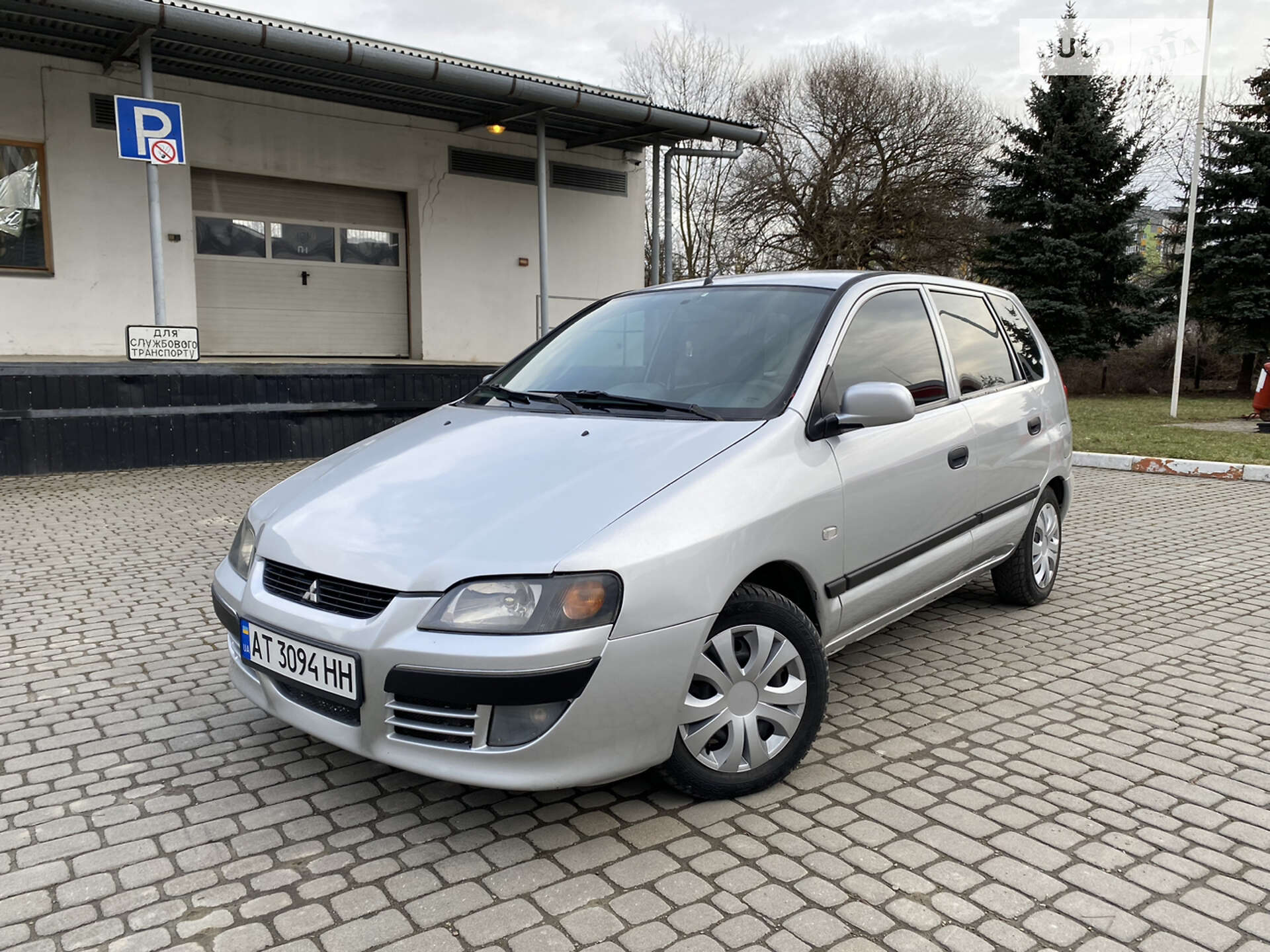 MITSUBISHI SPACE STAR 2003
