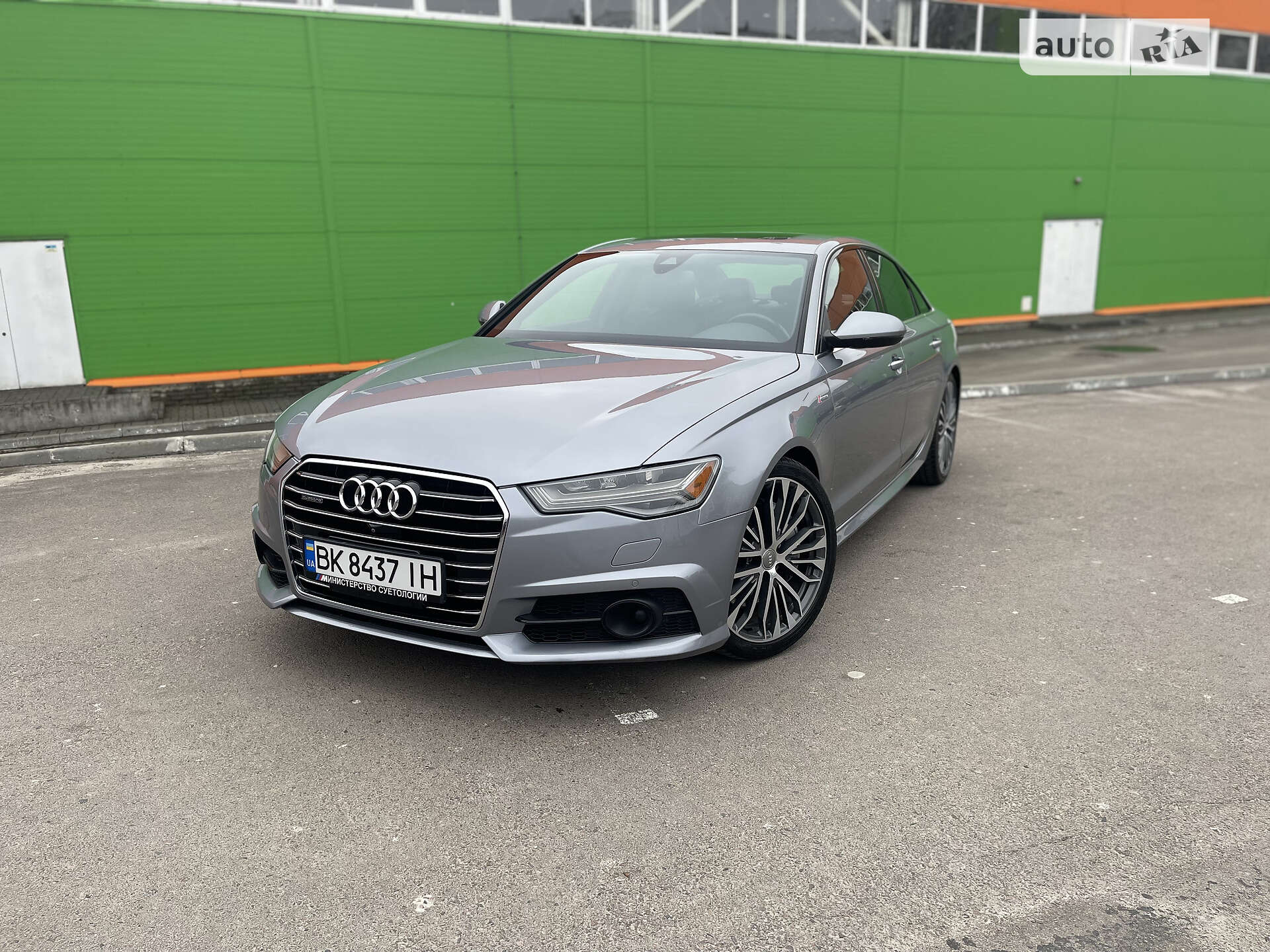 Головне фото звіту автомобіля AUDI A6 2017