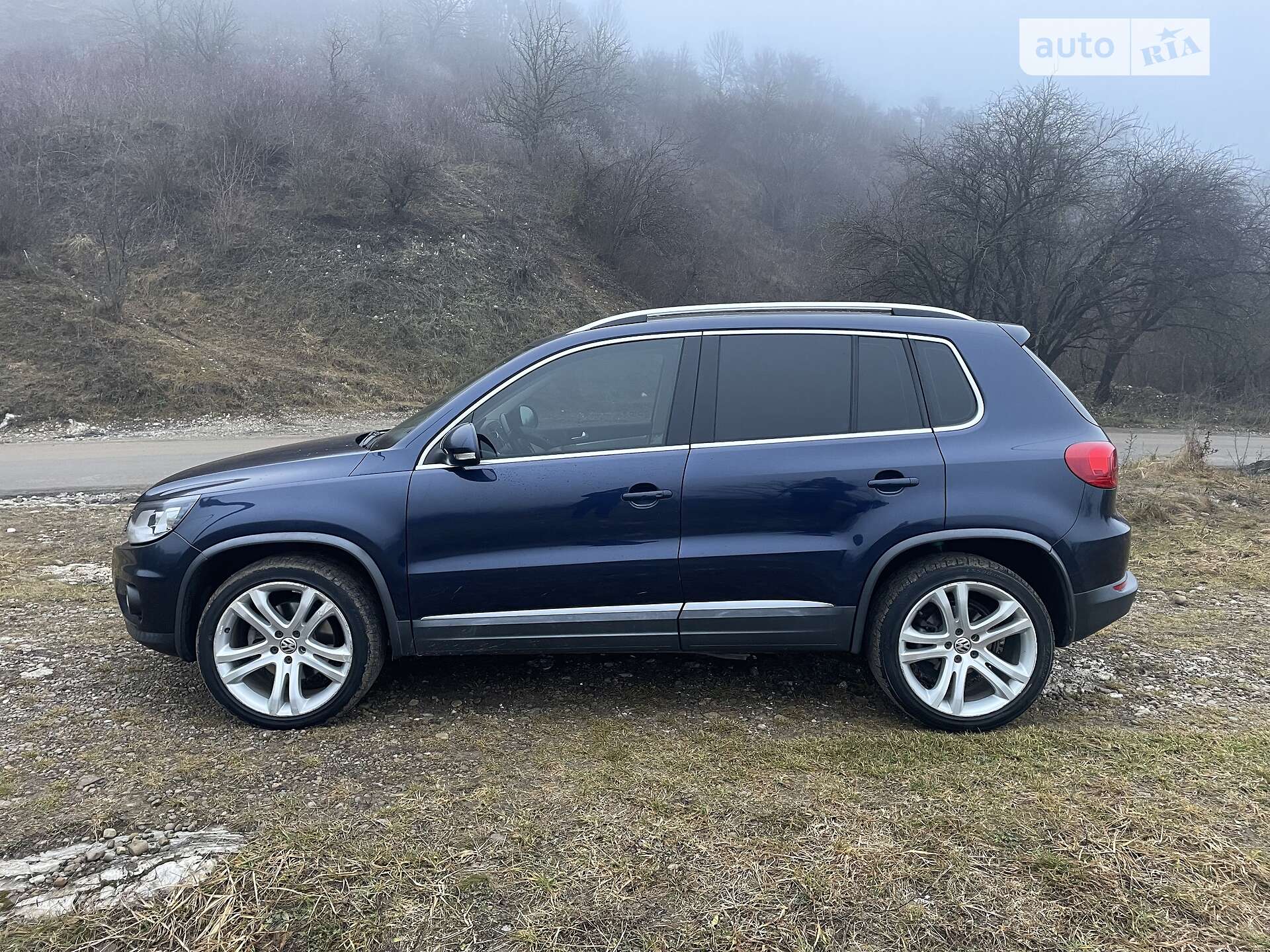 VOLKSWAGEN TIGUAN 2011
