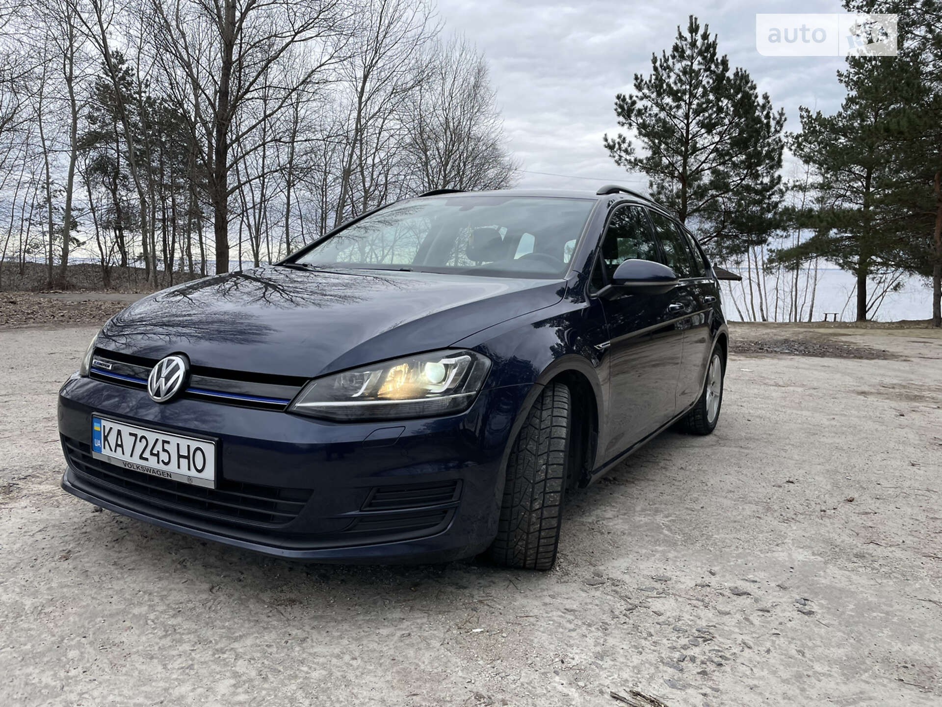 VOLKSWAGEN GOLF 2016