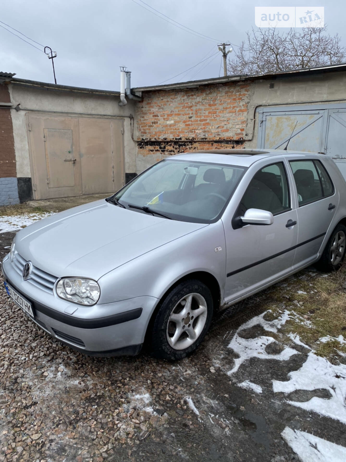 VOLKSWAGEN GOLF 2001