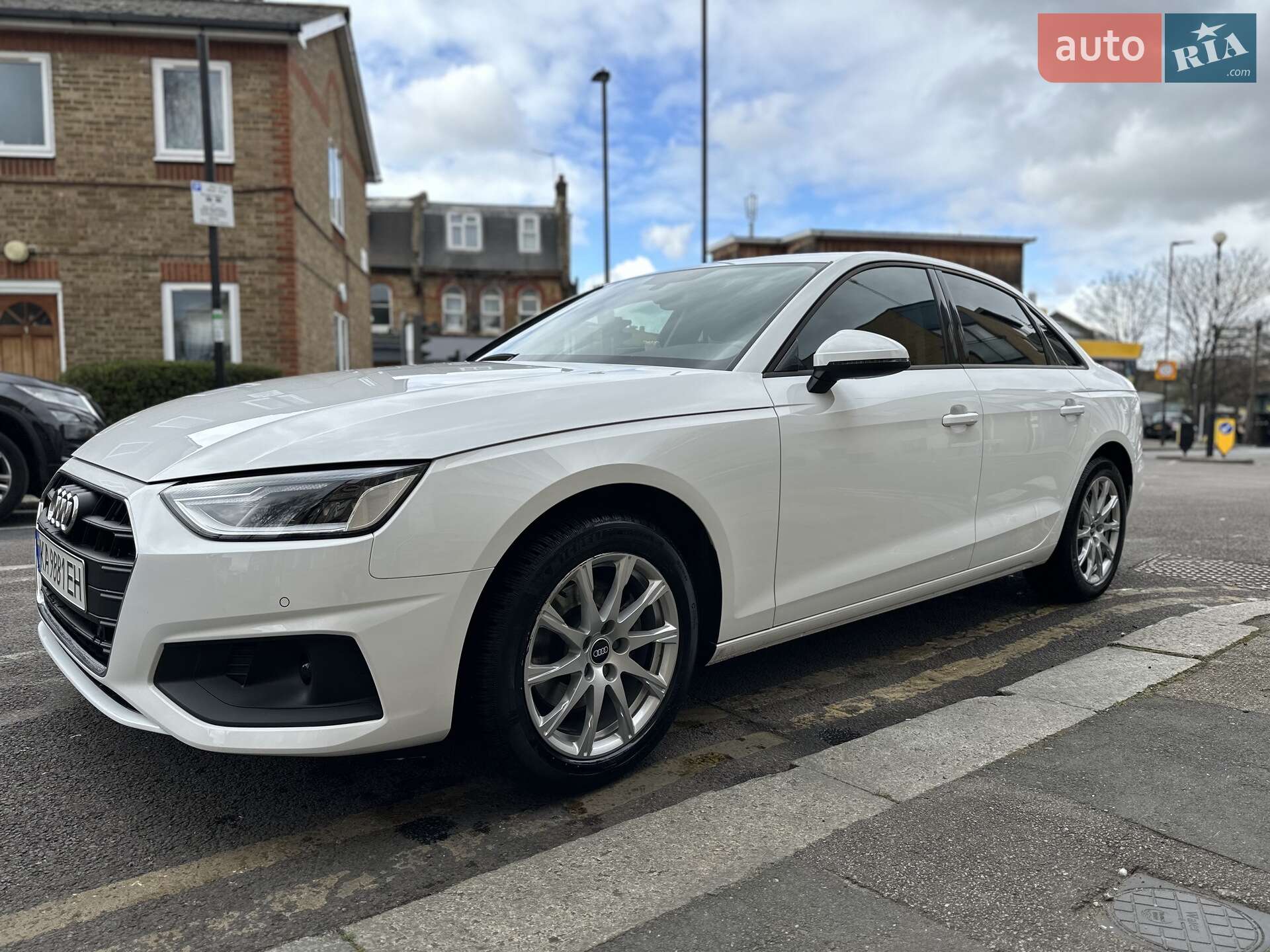 AUDI A4 2021
