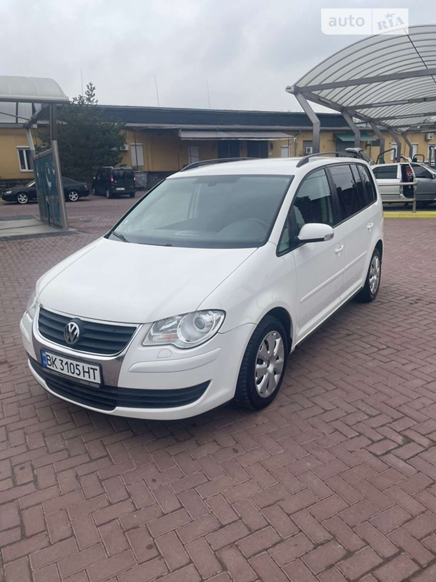 VOLKSWAGEN TOURAN 2008