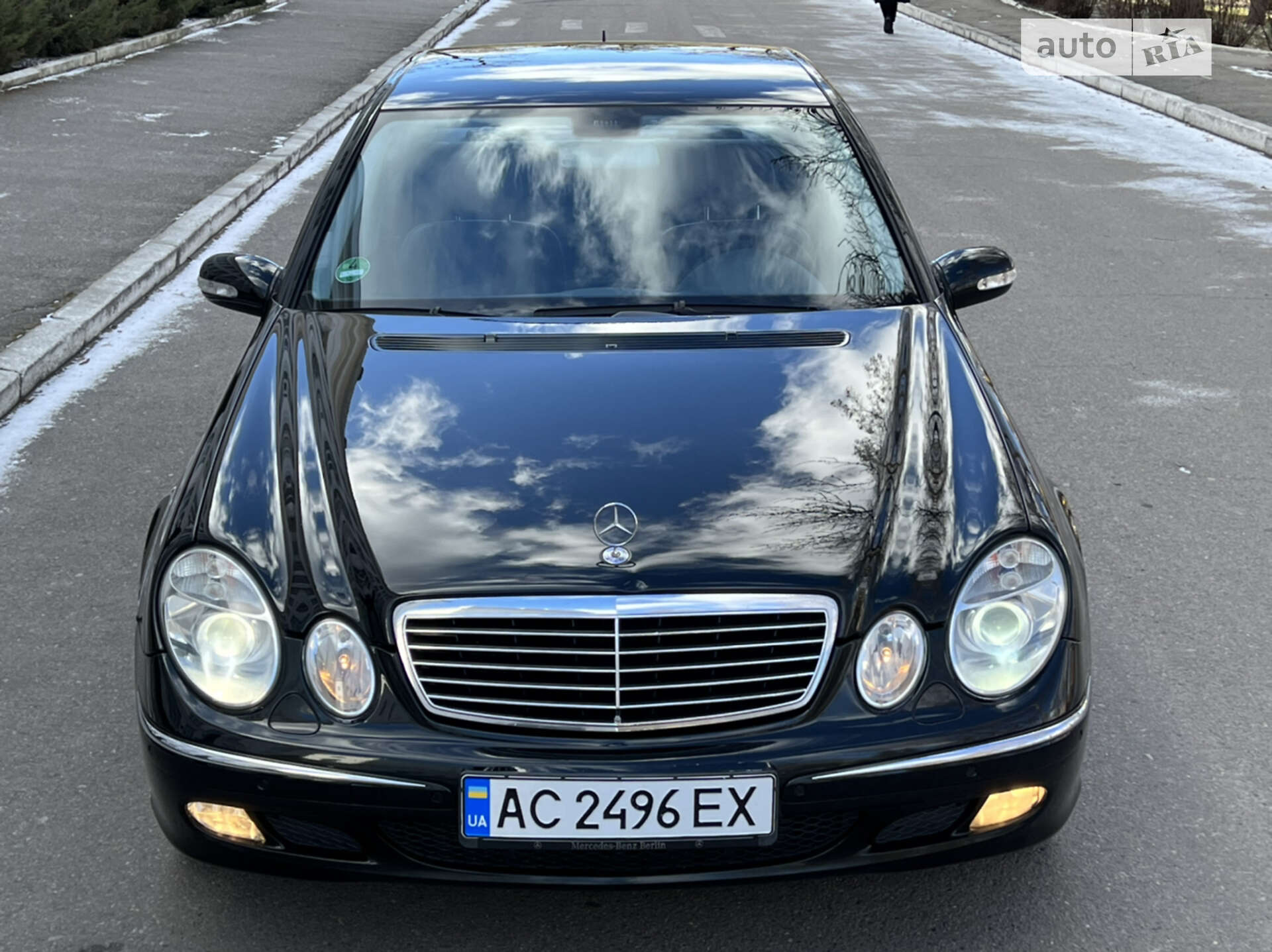 MERCEDES-BENZ E 200 2003