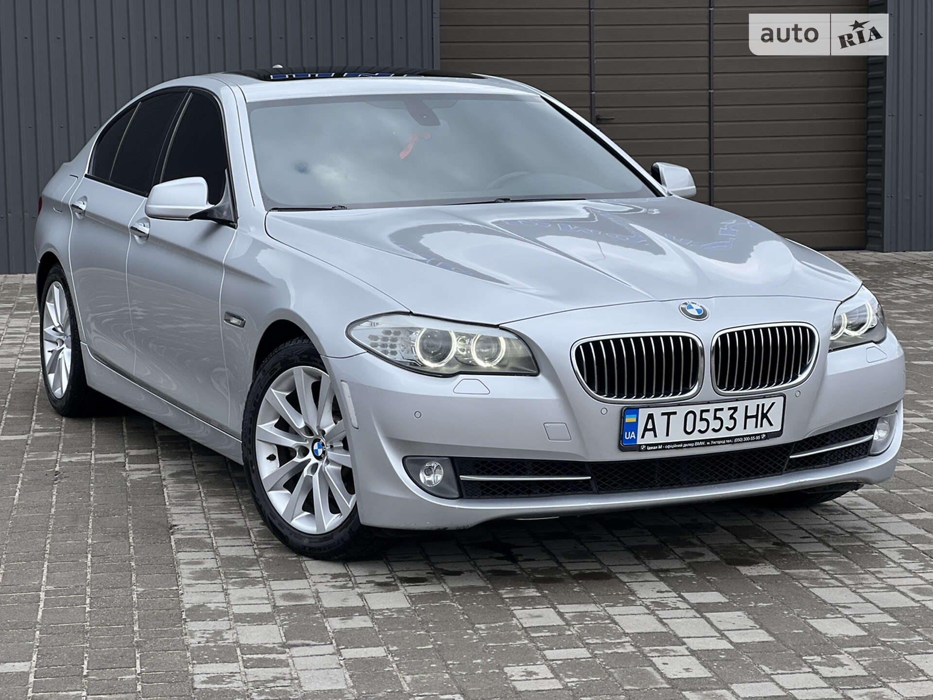 Головне фото звіту автомобіля BMW 528I 2012