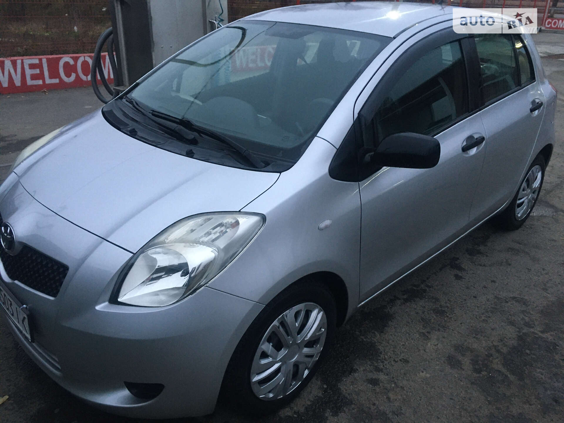 TOYOTA YARIS 2008